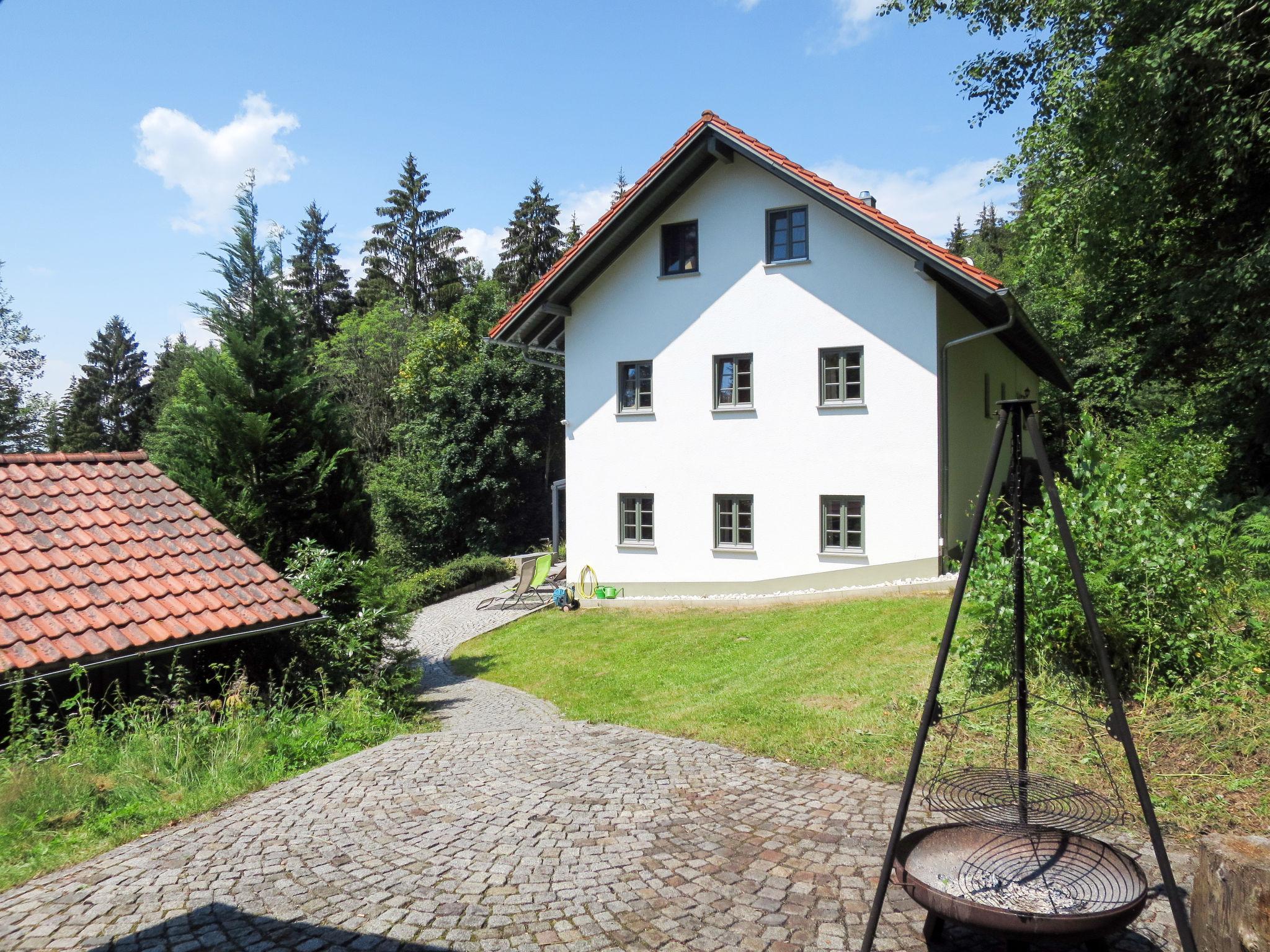 Foto 35 - Casa con 8 camere da letto a Viechtach con piscina privata e vista sulle montagne