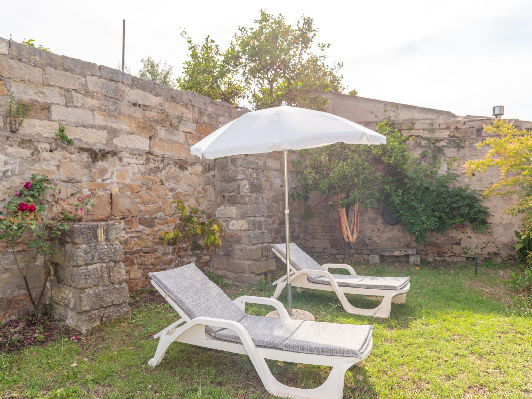 Photo 27 - Maison de 3 chambres à Santa Maria Coghinas avec jardin et terrasse