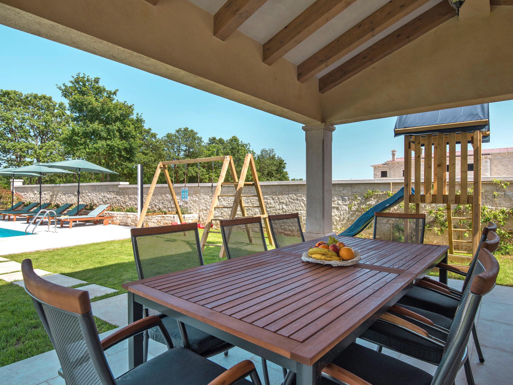 Photo 42 - Maison de 3 chambres à Žminj avec piscine privée et vues à la mer