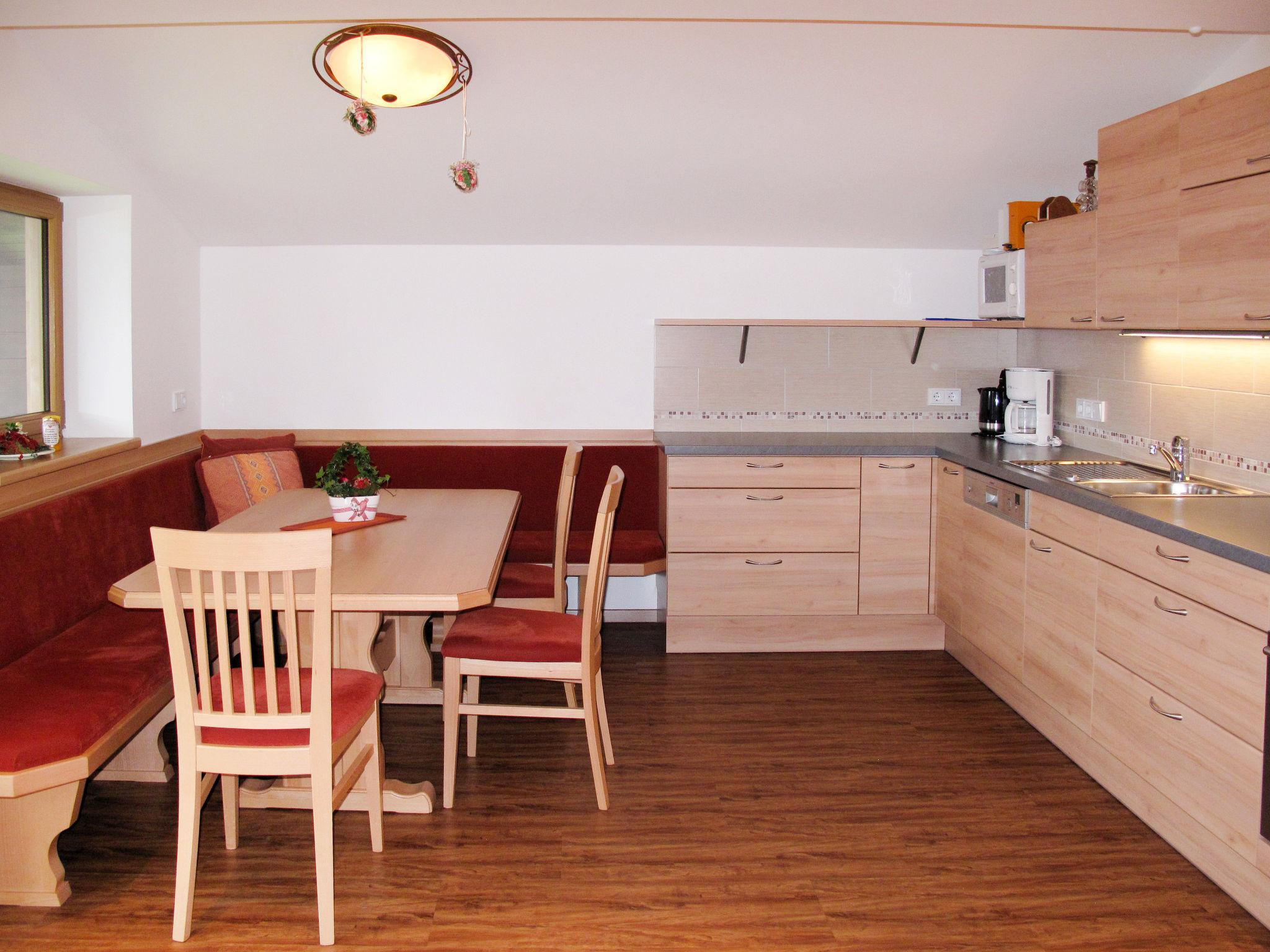 Photo 3 - 3 bedroom Apartment in Bramberg am Wildkogel with garden and terrace