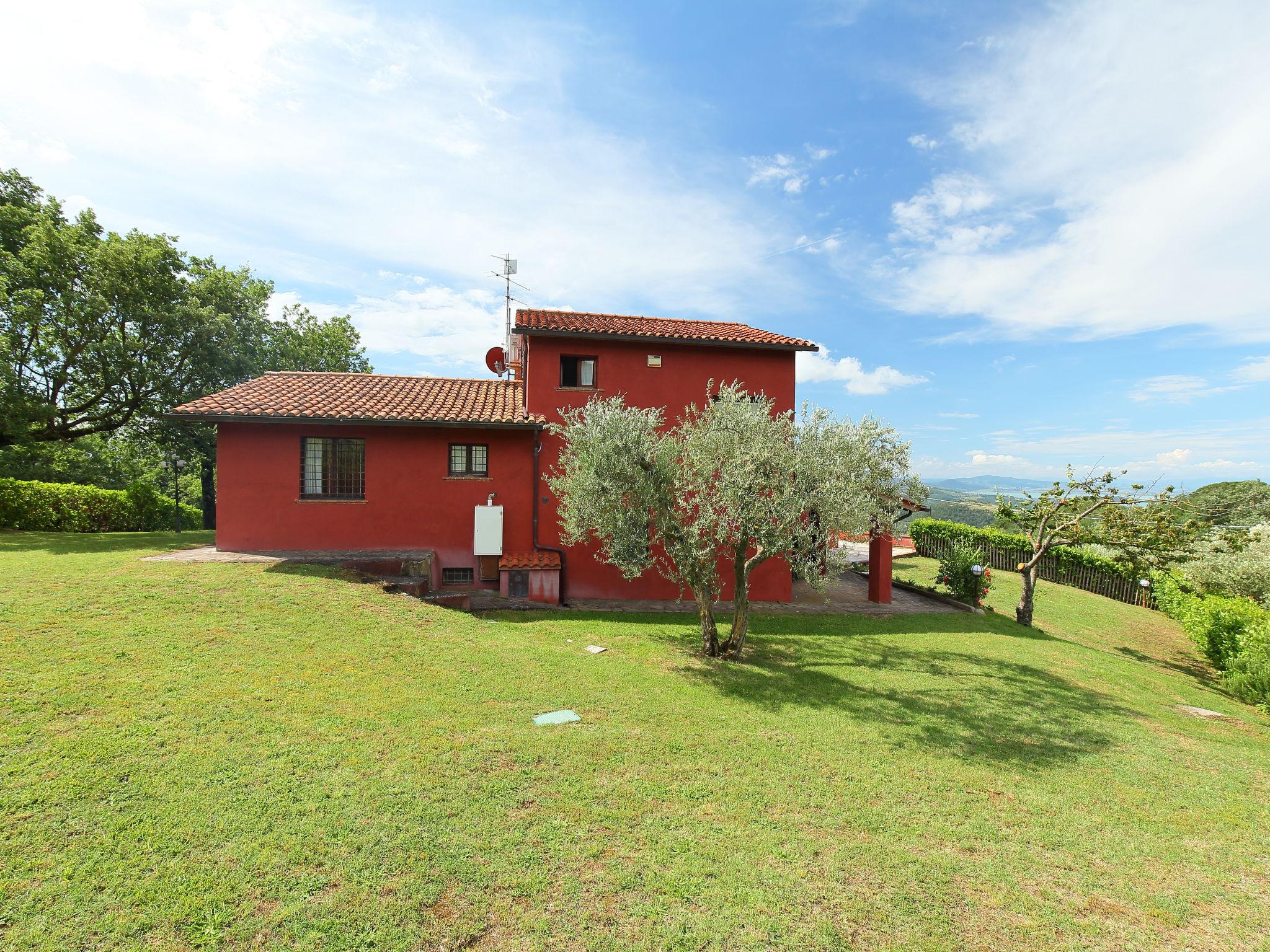 Foto 25 - Casa con 3 camere da letto a Passignano sul Trasimeno con piscina privata e vista sulle montagne