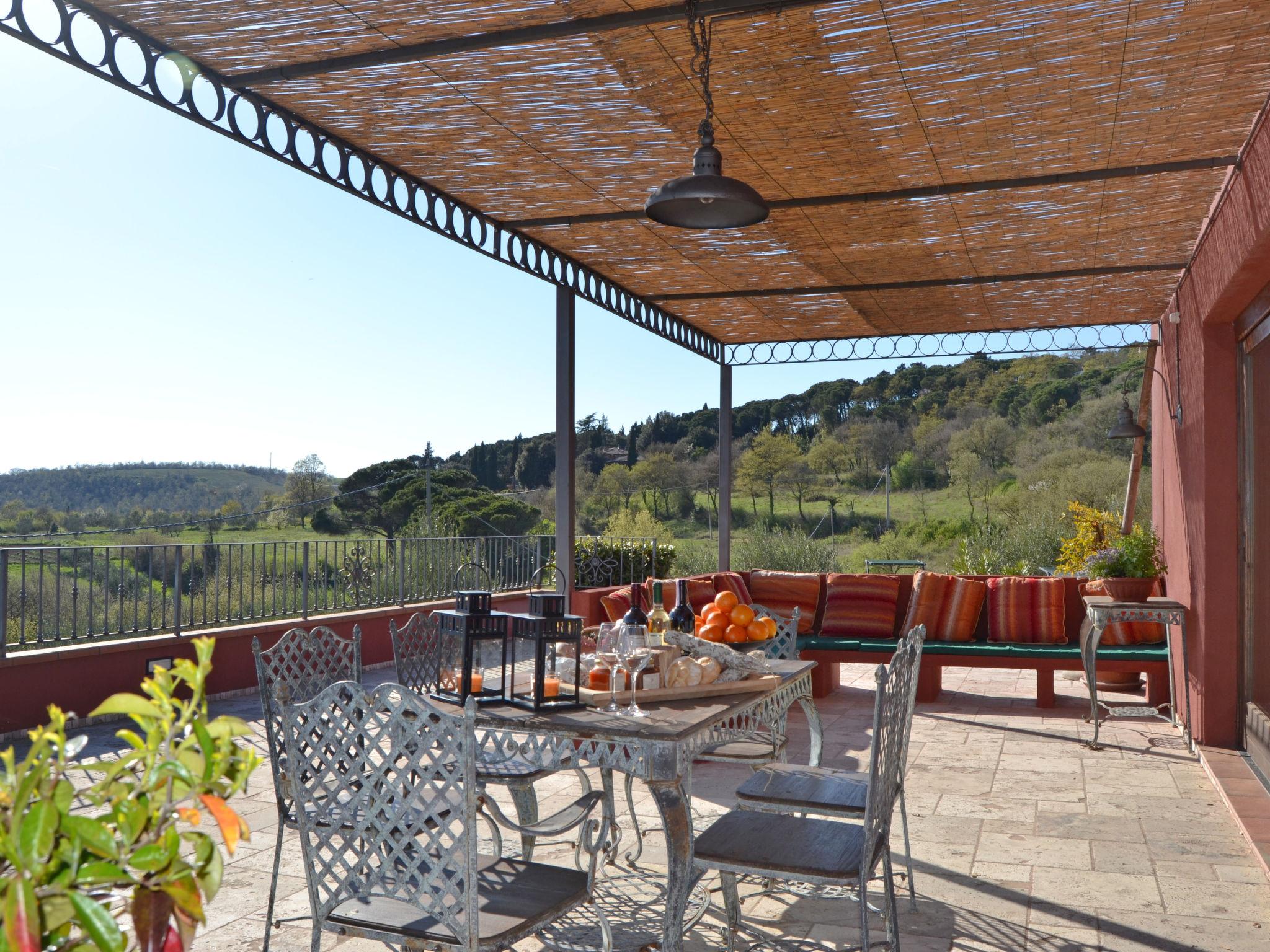 Photo 4 - Maison de 3 chambres à Passignano sul Trasimeno avec piscine privée et jardin