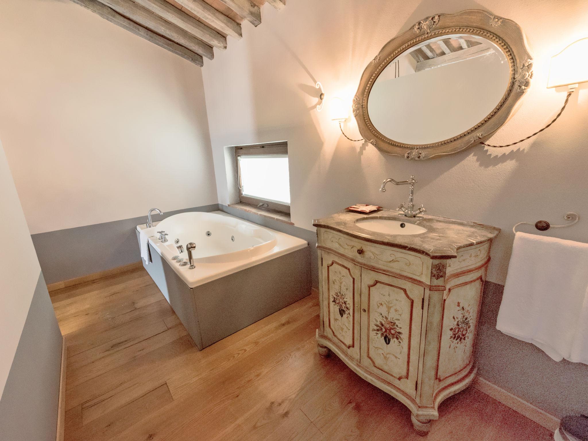 Photo 17 - 3 bedroom House in Passignano sul Trasimeno with private pool and mountain view