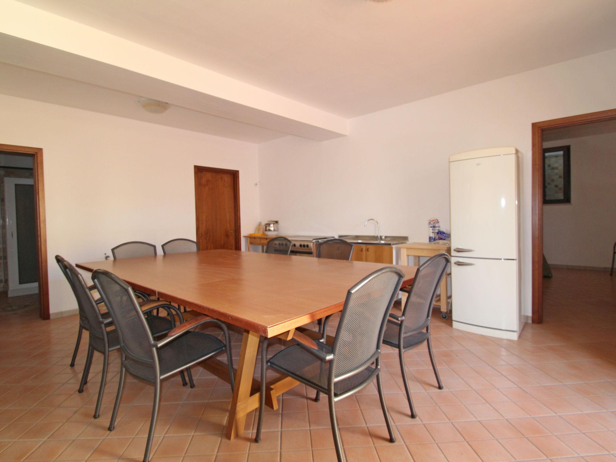 Photo 6 - 5 bedroom House in Torricella with garden and sea view