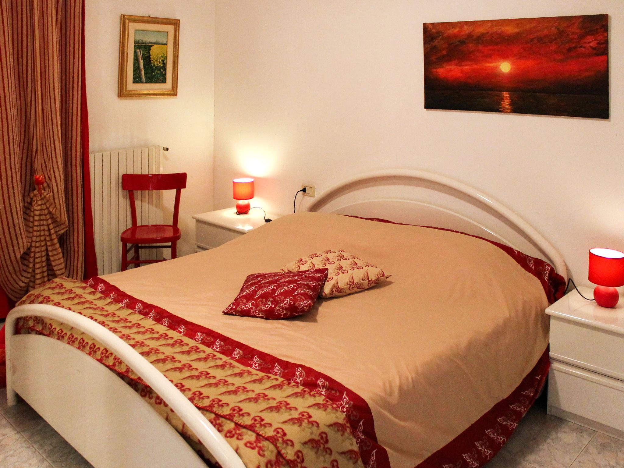 Foto 5 - Appartamento con 1 camera da letto a Lazise con piscina e giardino