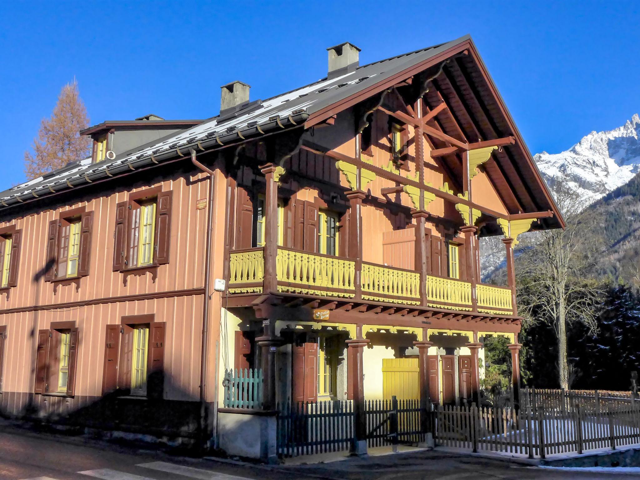 Foto 13 - Appartamento con 2 camere da letto a Chamonix-Mont-Blanc con vasca idromassaggio