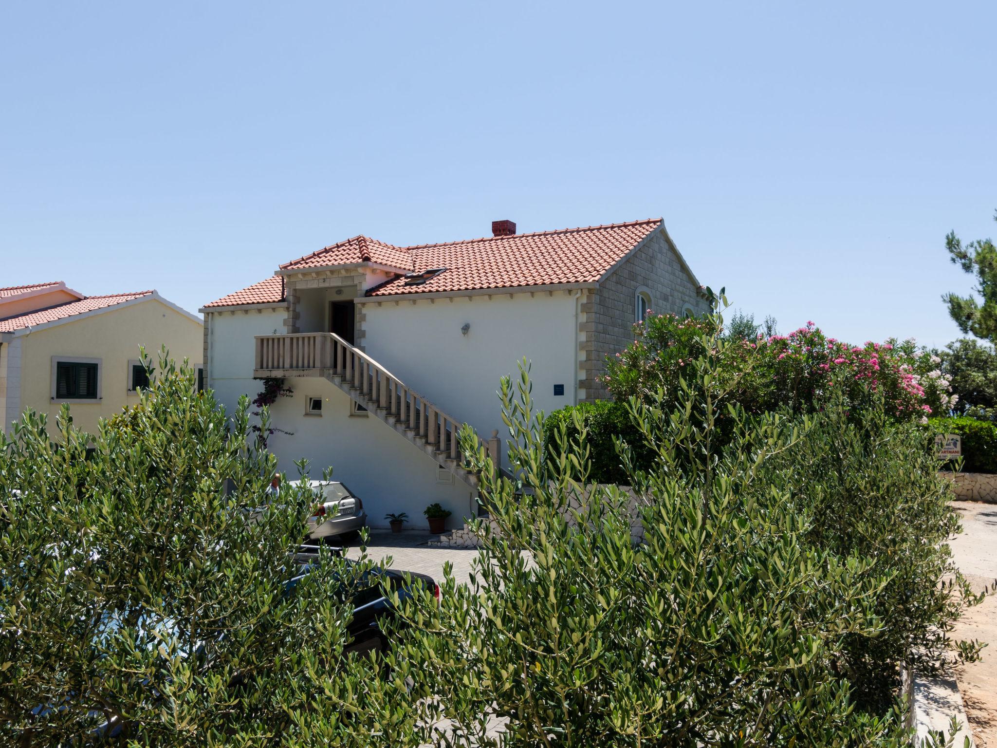 Foto 31 - Appartamento con 3 camere da letto a Orebić con terrazza e vista mare