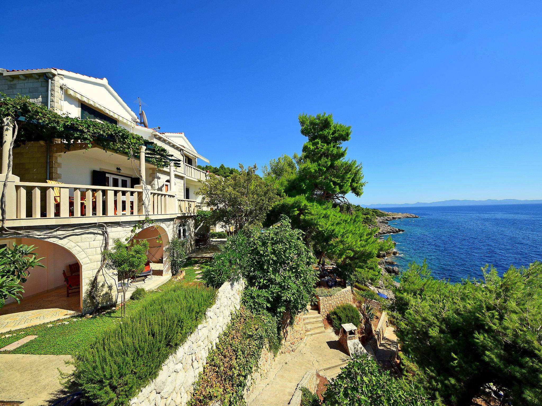 Foto 1 - Apartamento de 3 quartos em Orebić com terraço e vistas do mar