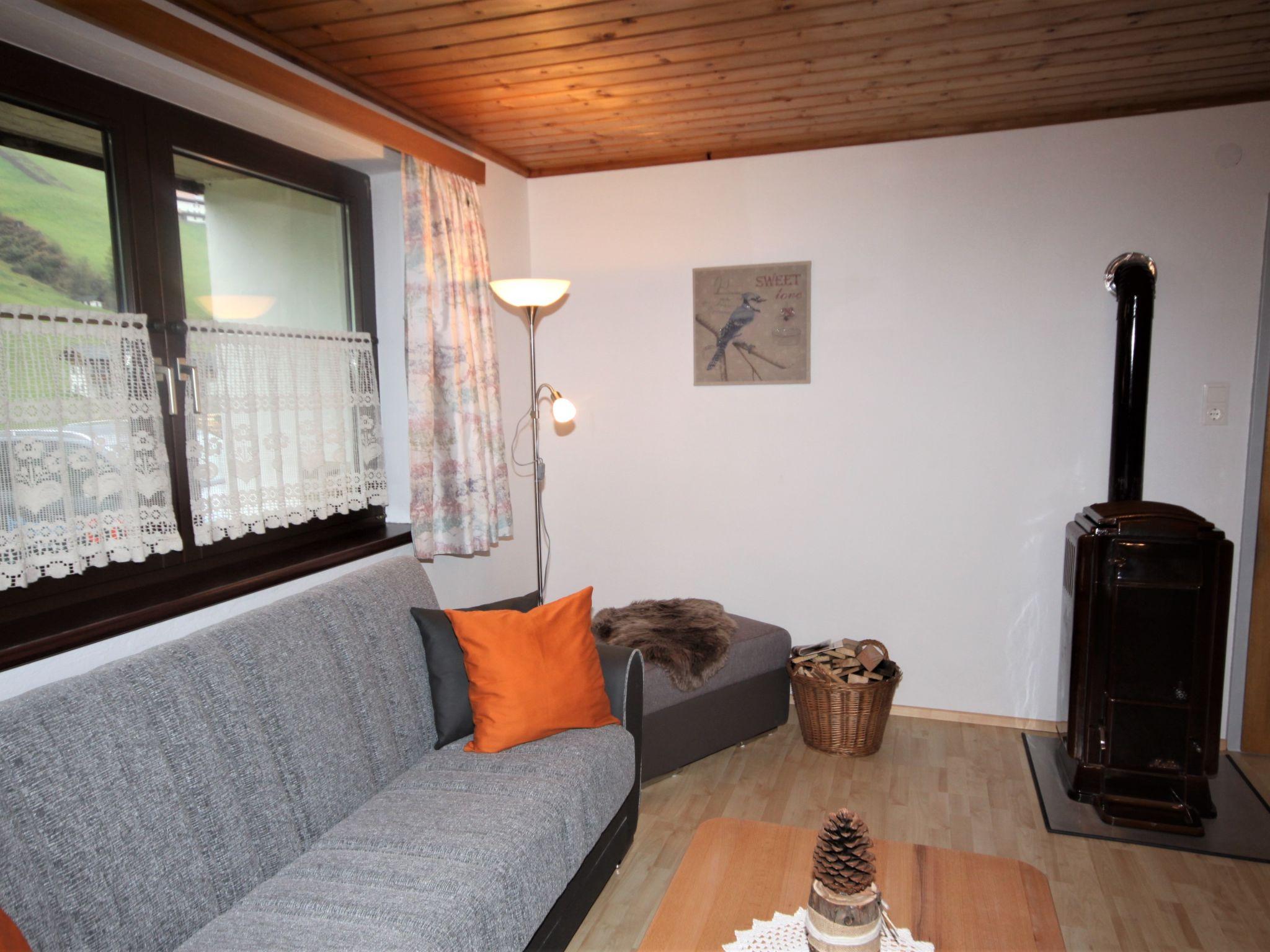 Photo 2 - 4 bedroom House in Gries am Brenner with terrace and mountain view