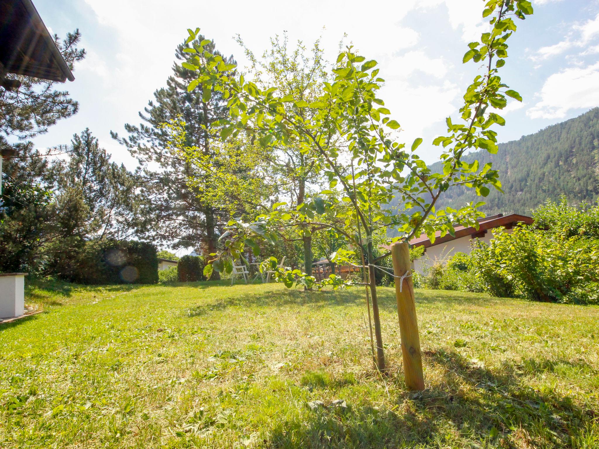 Photo 11 - 3 bedroom Apartment in Ried im Oberinntal with garden and terrace