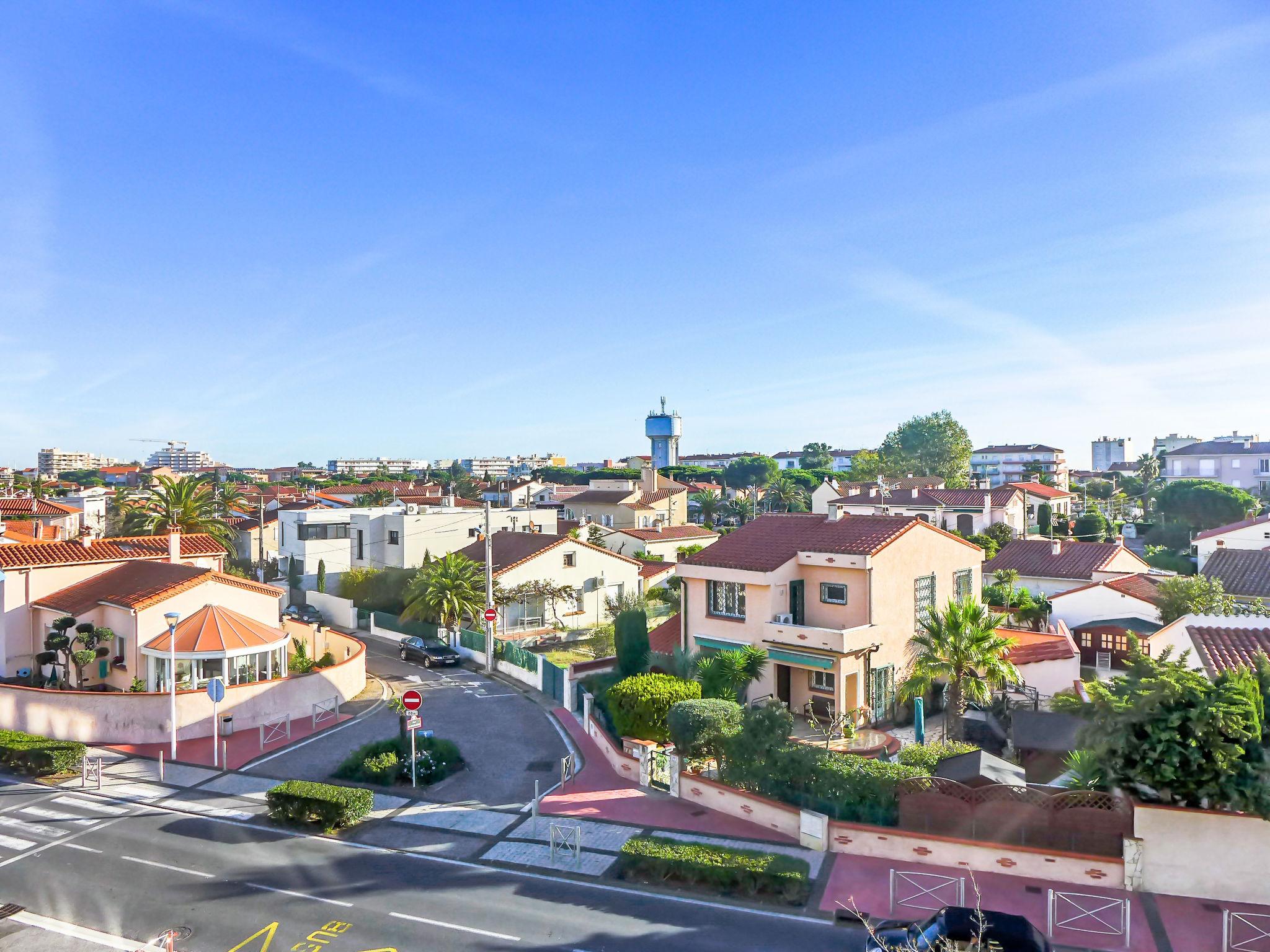 Photo 16 - Apartment in Canet-en-Roussillon with swimming pool and sea view