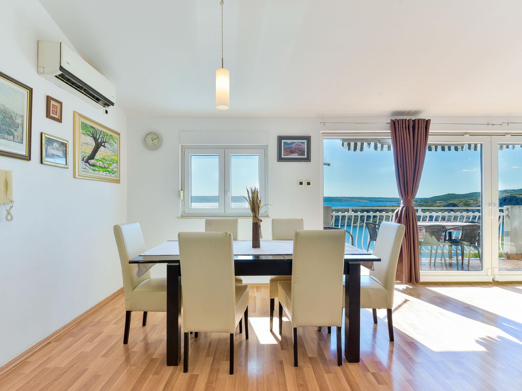 Foto 6 - Apartamento de 3 habitaciones en Jasenice con vistas al mar