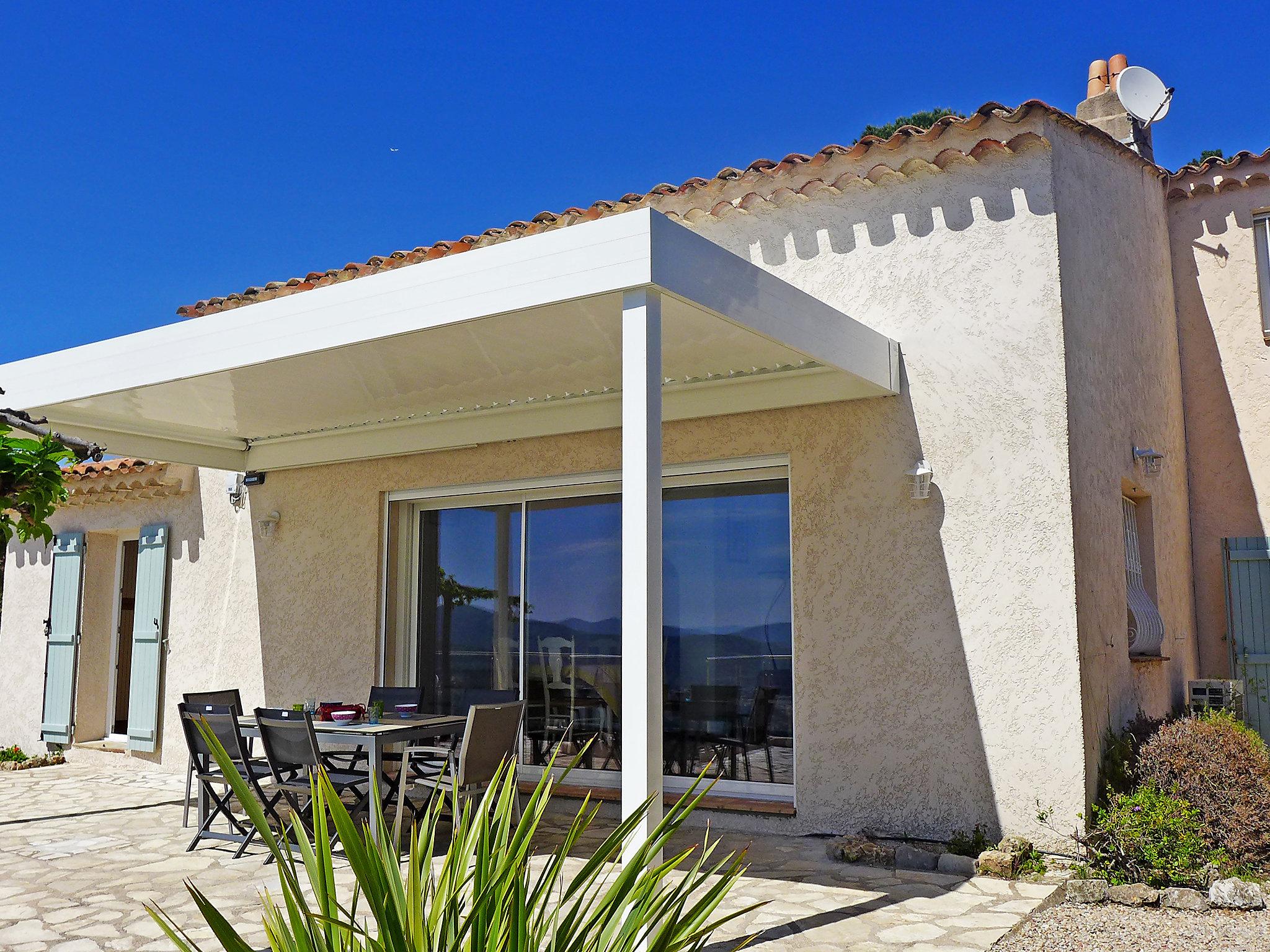 Photo 26 - Maison de 3 chambres à Roquebrune-sur-Argens avec piscine privée et vues à la mer