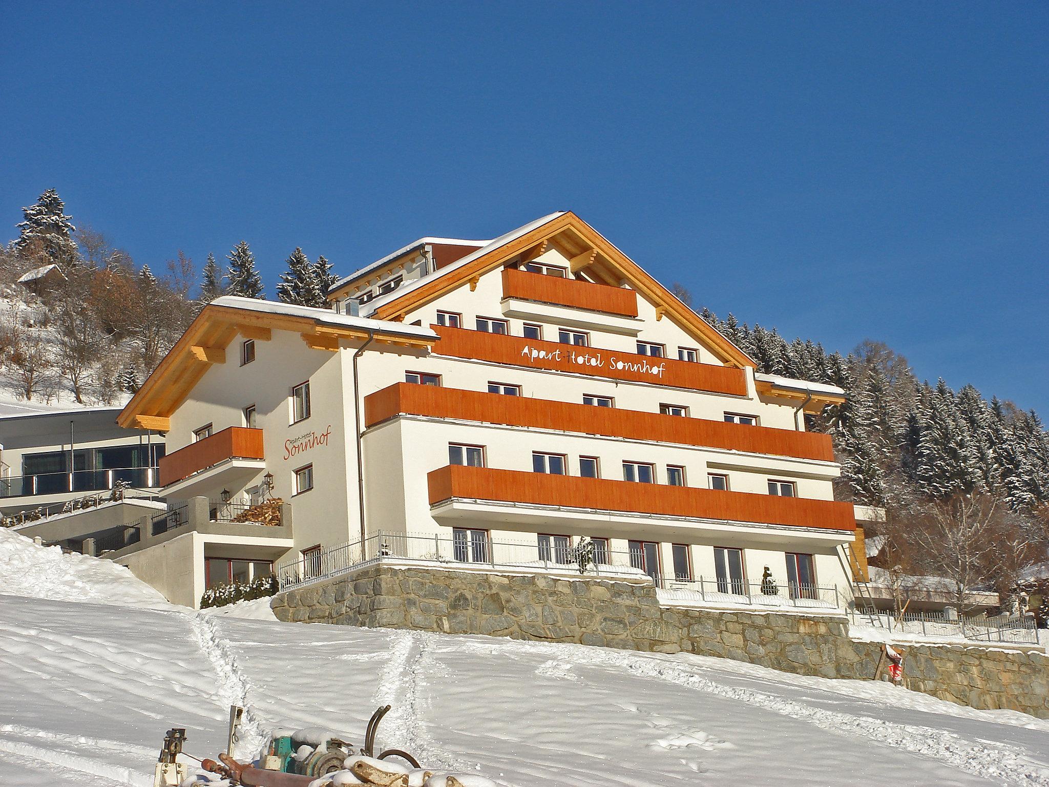 Foto 60 - Apartamento de 3 quartos em Ladis com terraço e vista para a montanha