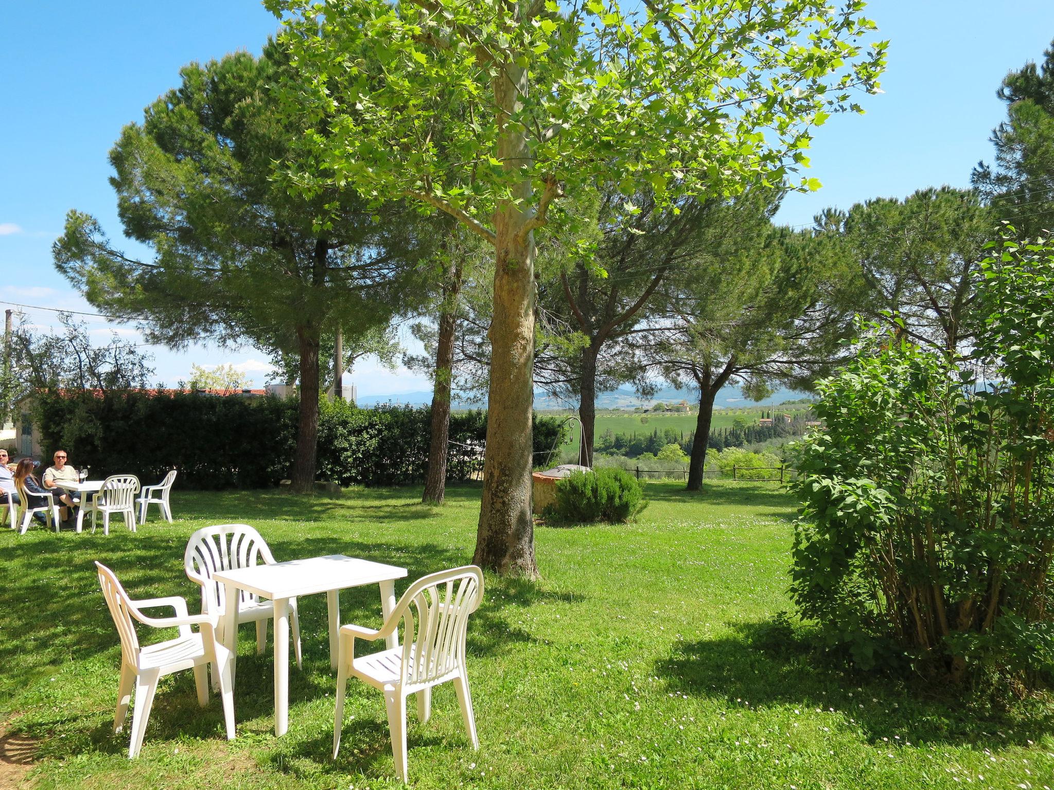 Photo 24 - 2 bedroom Apartment in Barberino Tavarnelle with swimming pool and garden