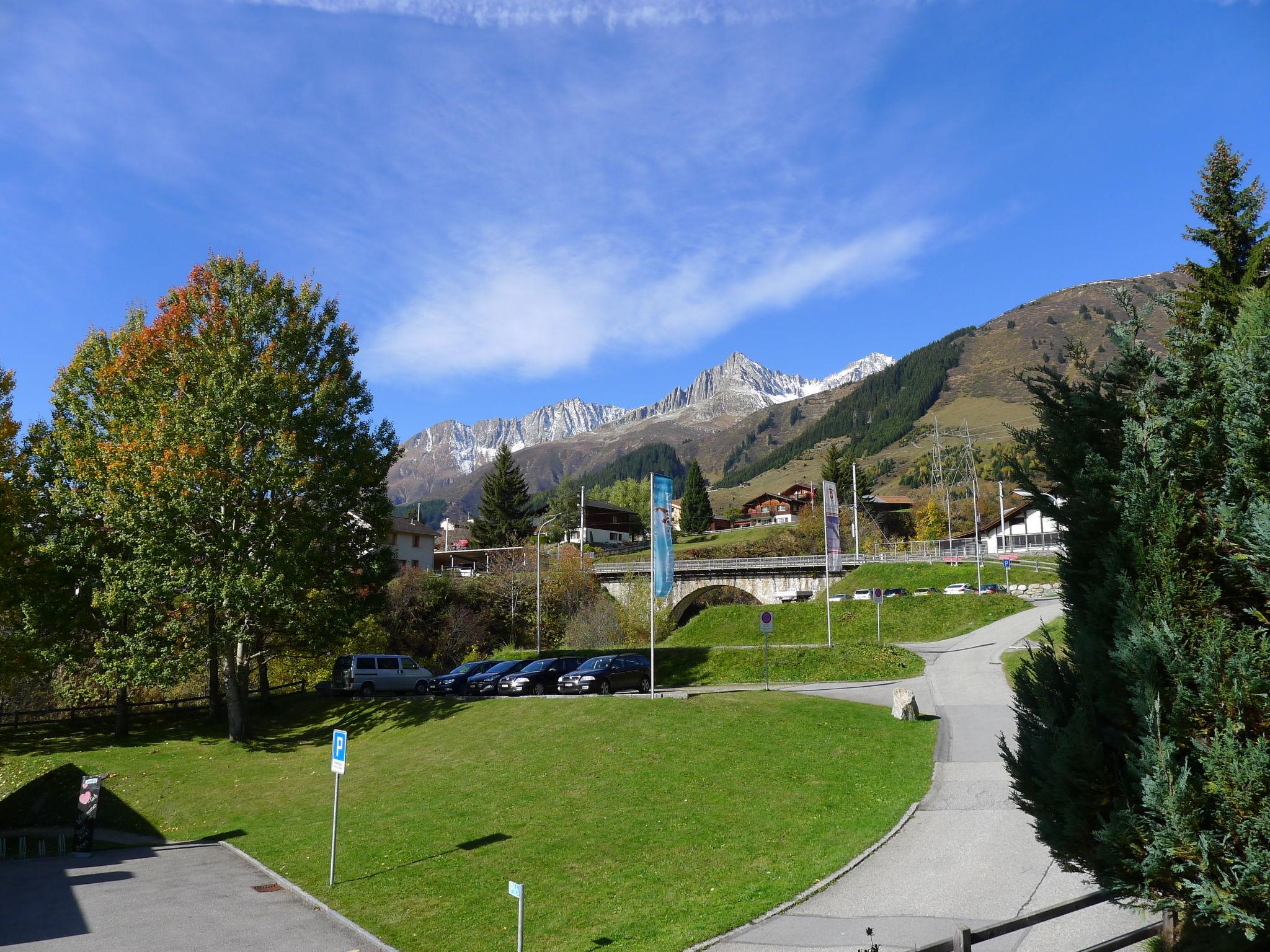 Photo 16 - 2 bedroom Apartment in Tujetsch with garden and mountain view