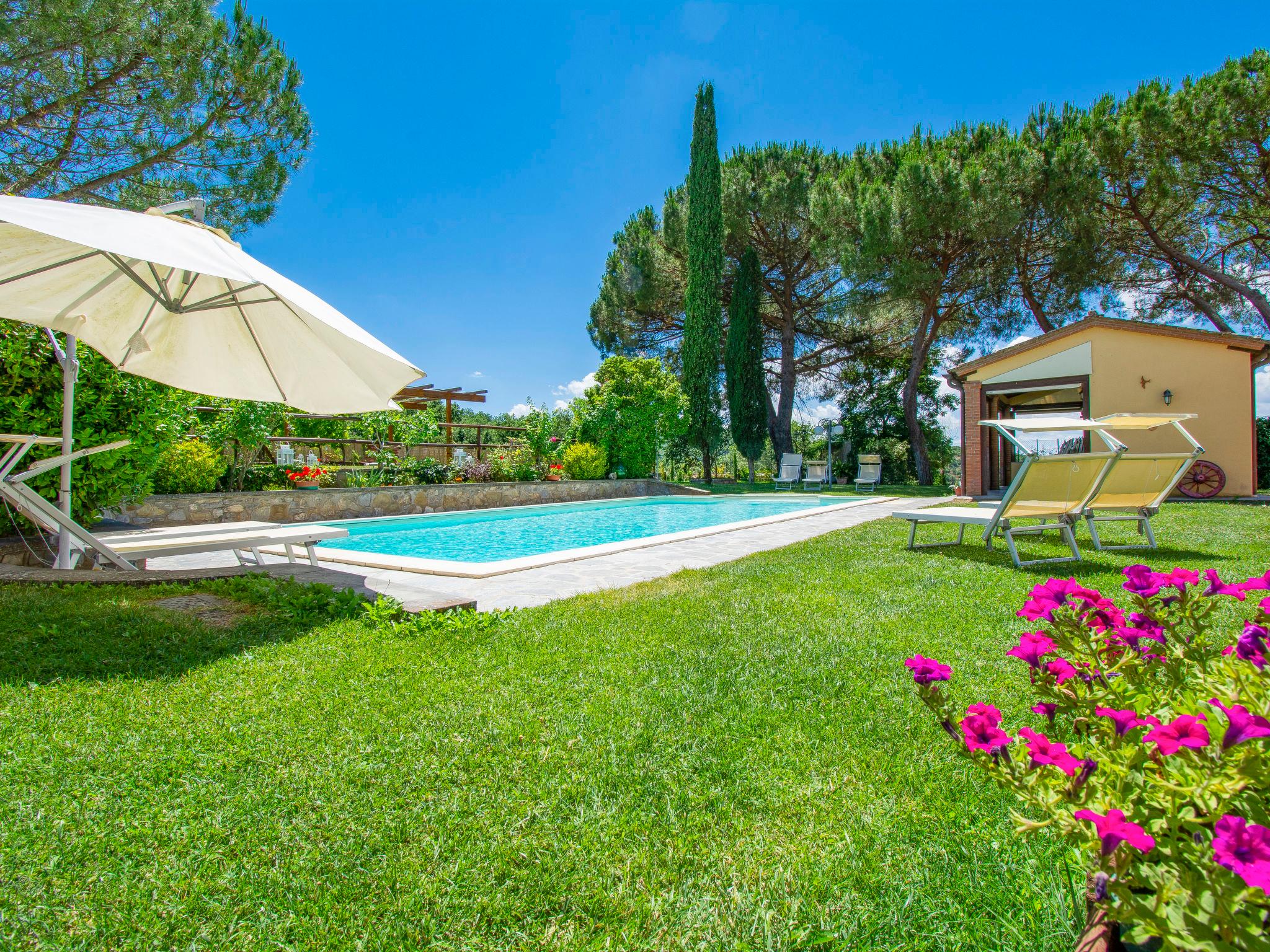 Foto 20 - Casa de 2 habitaciones en Bucine con piscina y jardín