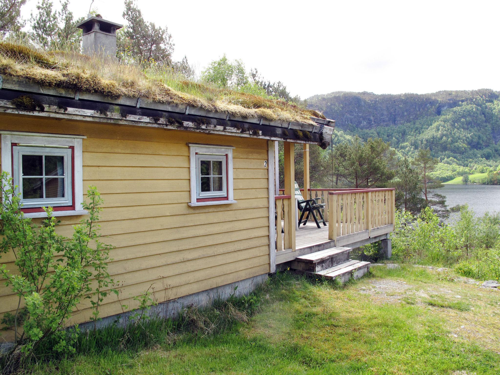 Foto 1 - Casa de 2 quartos em Dale com jardim e terraço