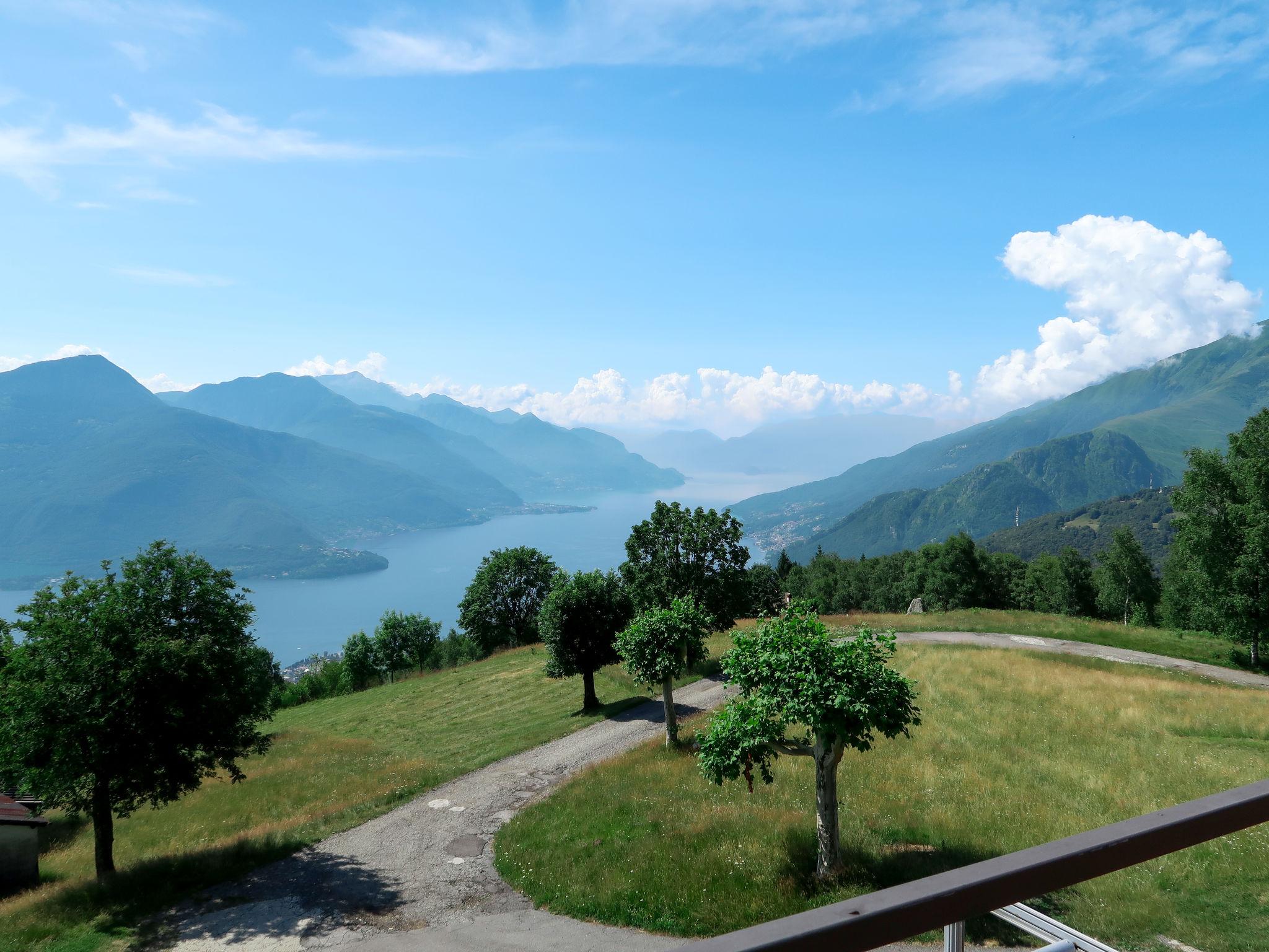 Foto 19 - Appartamento con 2 camere da letto a Peglio con giardino e vista sulle montagne