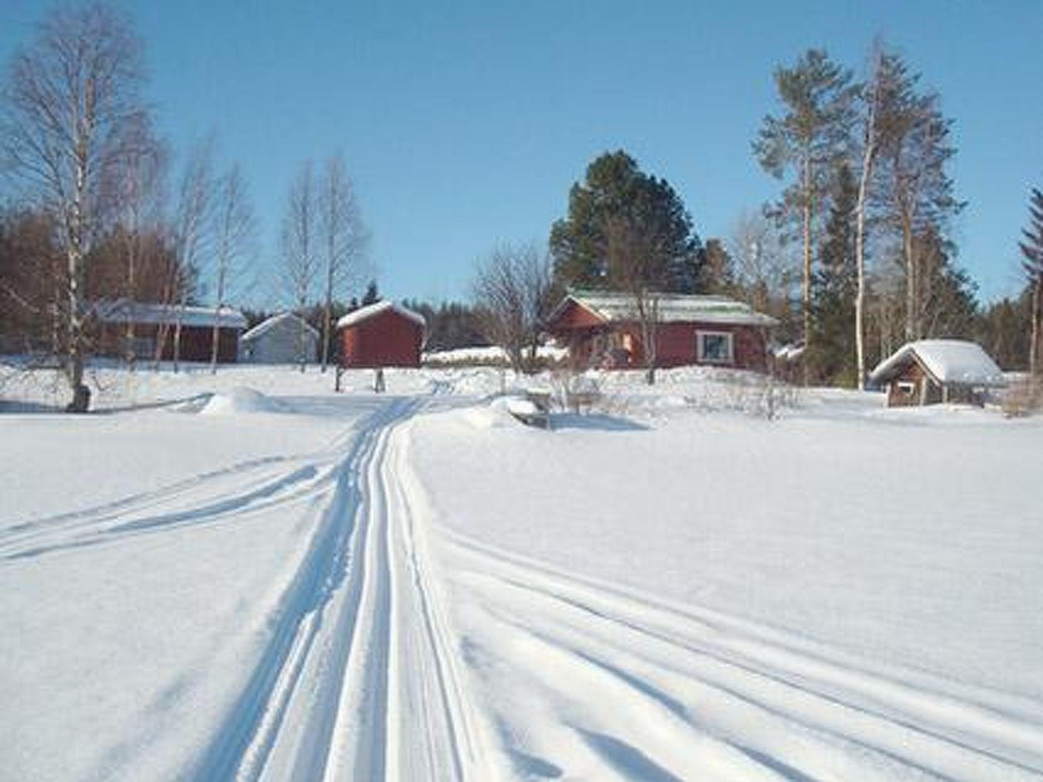 Foto 7 - Haus mit 1 Schlafzimmer in Pello mit sauna und blick auf die berge