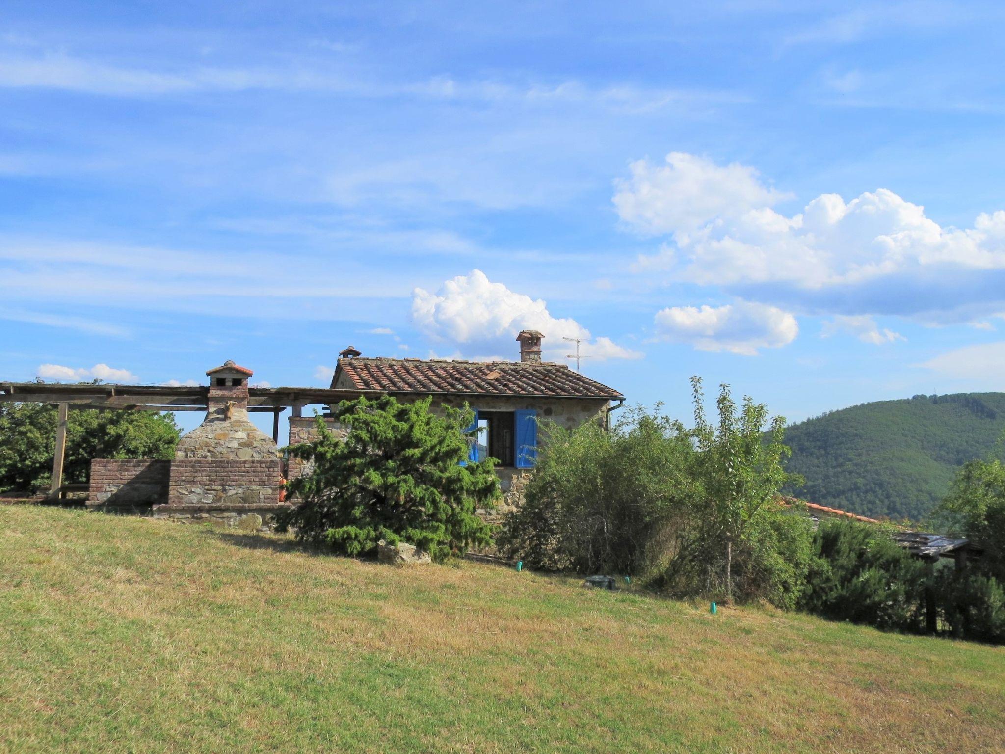 Foto 41 - Casa de 4 quartos em Montieri com jardim e terraço