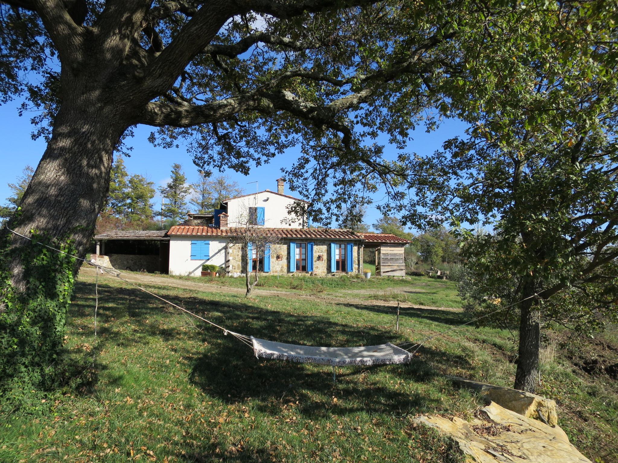 Foto 1 - Casa con 4 camere da letto a Montieri con giardino e terrazza