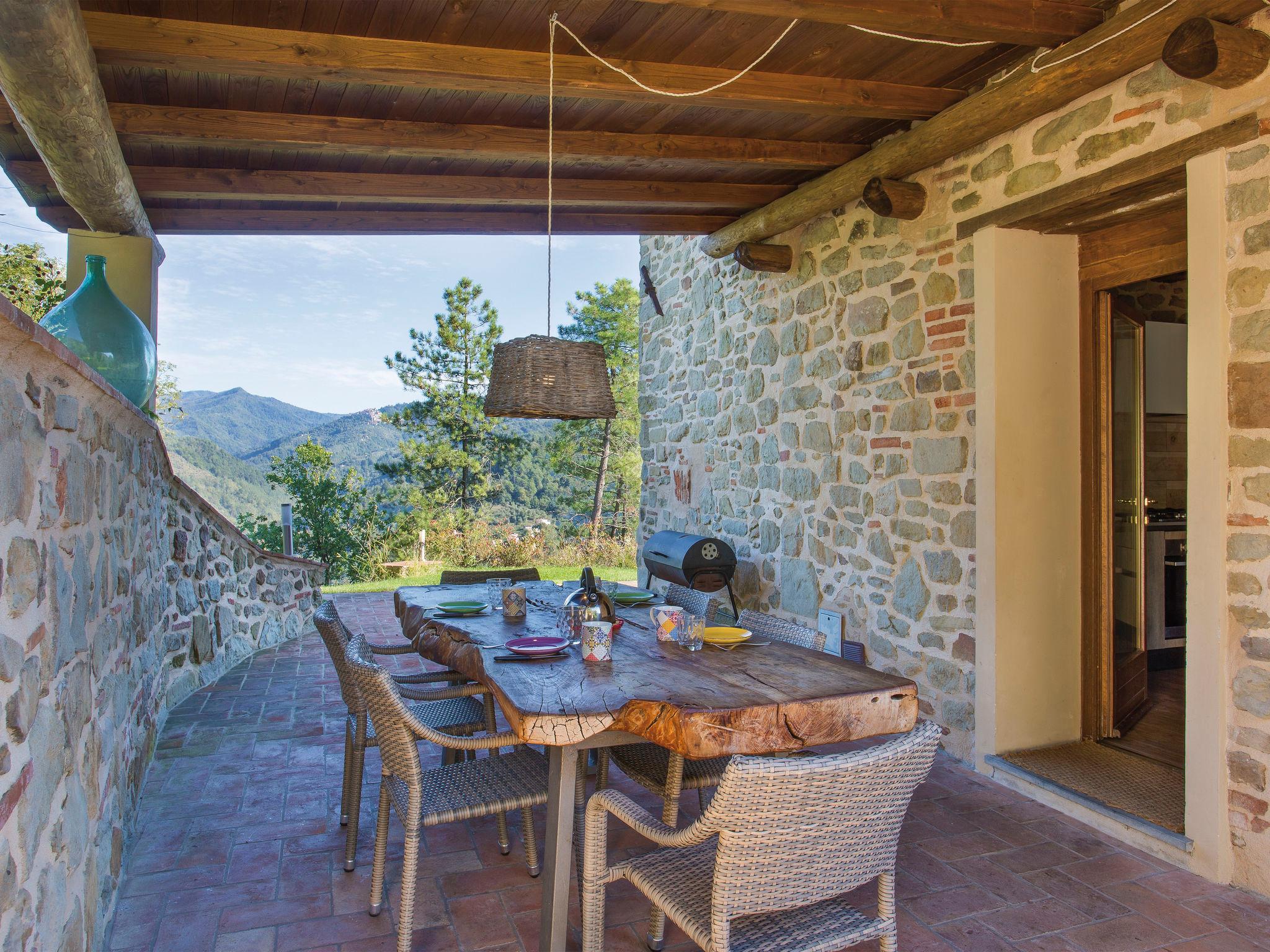 Photo 26 - Maison de 5 chambres à Pescia avec piscine privée et jardin