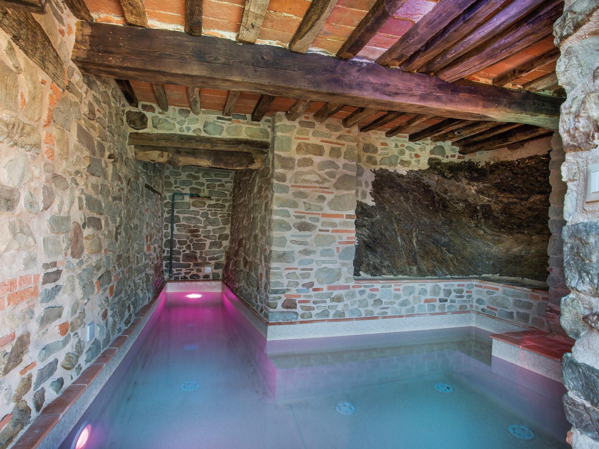 Foto 4 - Haus mit 5 Schlafzimmern in Pescia mit privater pool und garten