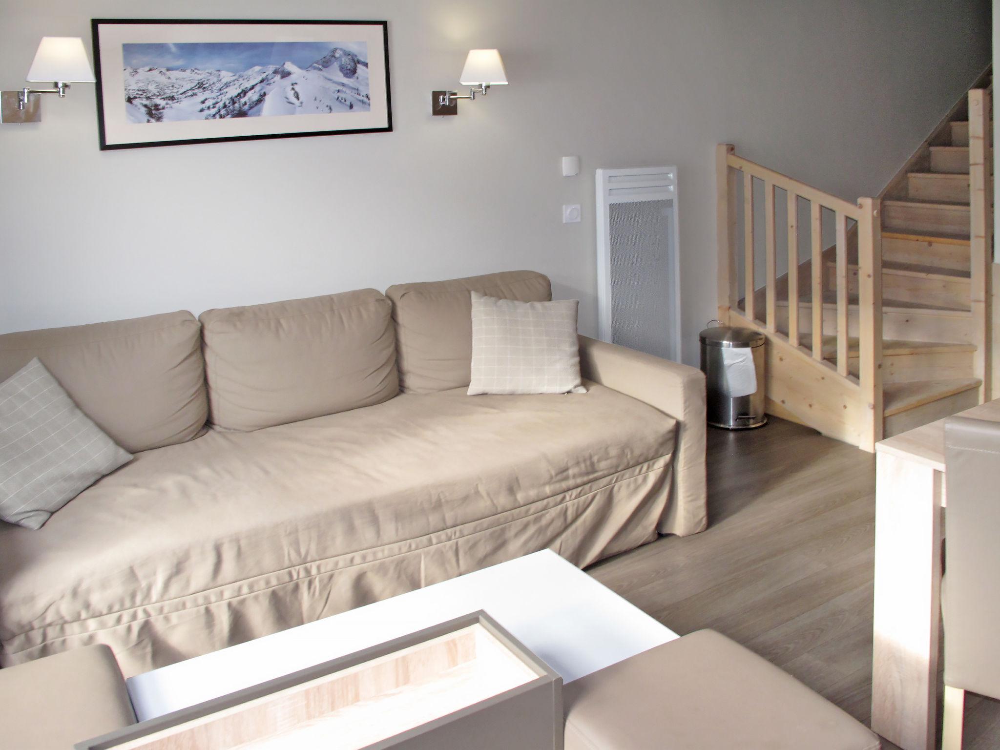 Photo 9 - 2 bedroom Apartment in Arâches-la-Frasse with swimming pool and sauna