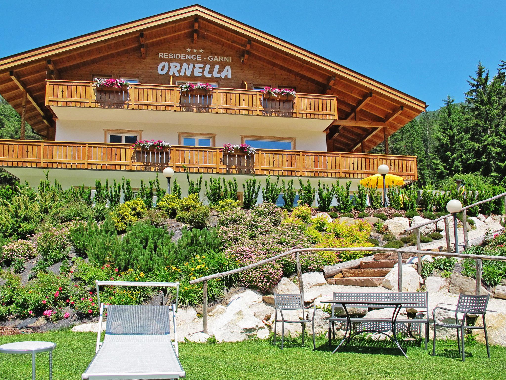 Photo 14 - Appartement de 3 chambres à Santa Cristina Valgardena avec jardin et vues sur la montagne