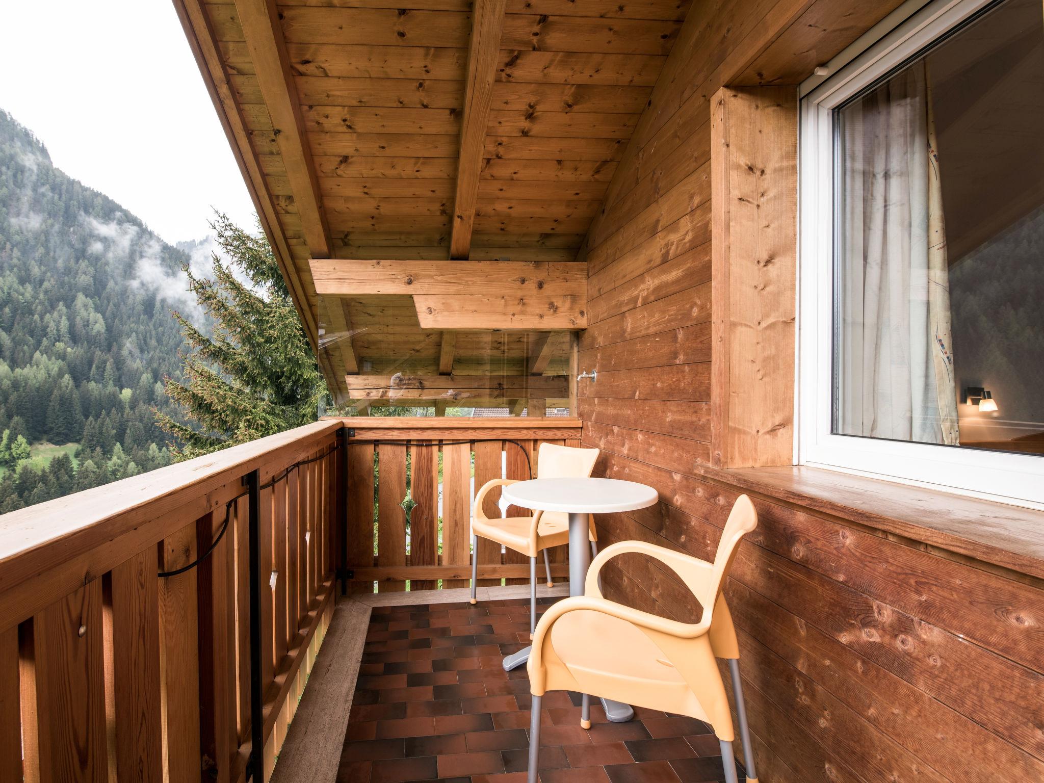 Photo 3 - Appartement de 3 chambres à Santa Cristina Valgardena avec jardin et vues sur la montagne