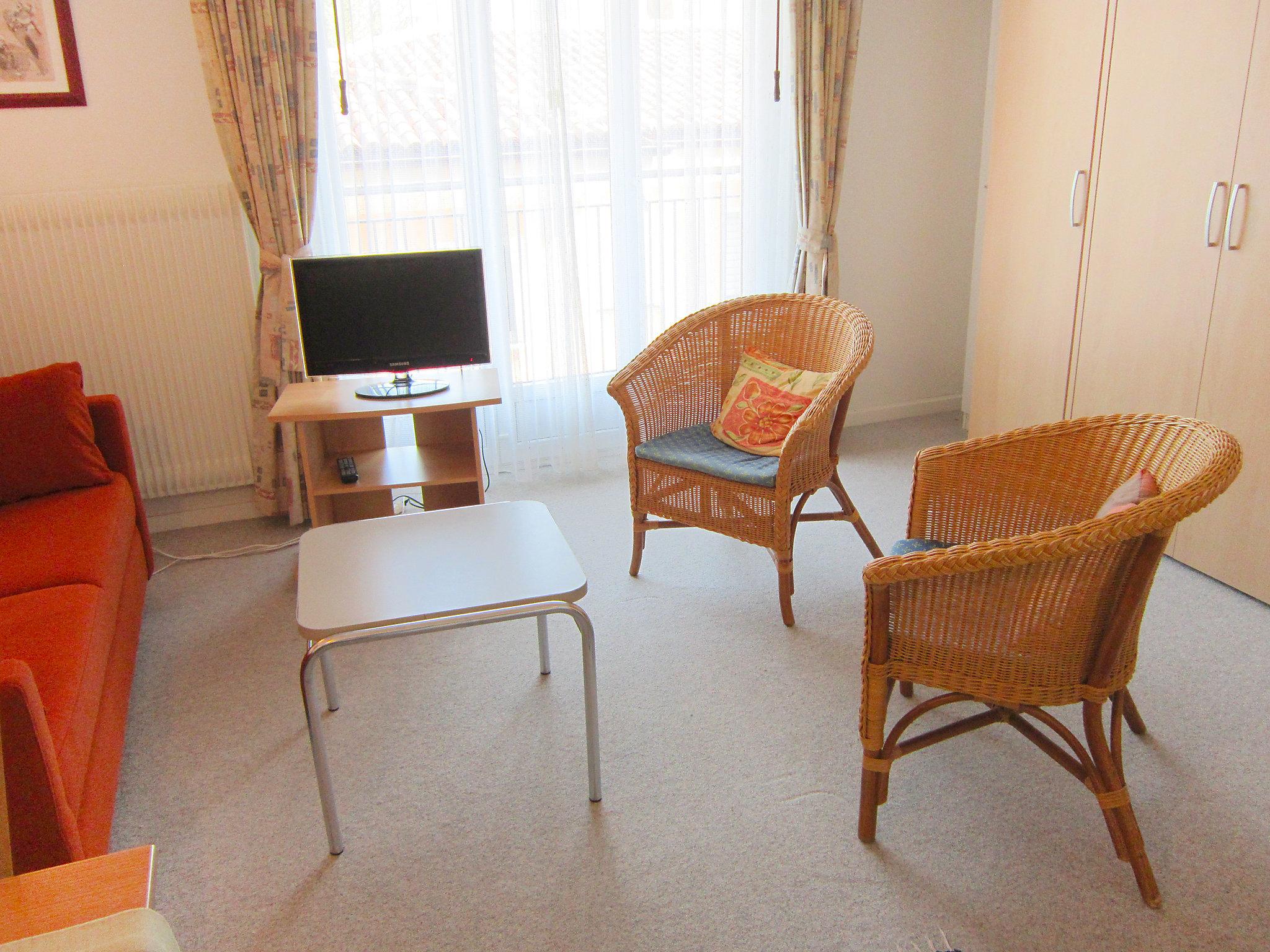 Photo 7 - Apartment in Ascona with terrace and mountain view