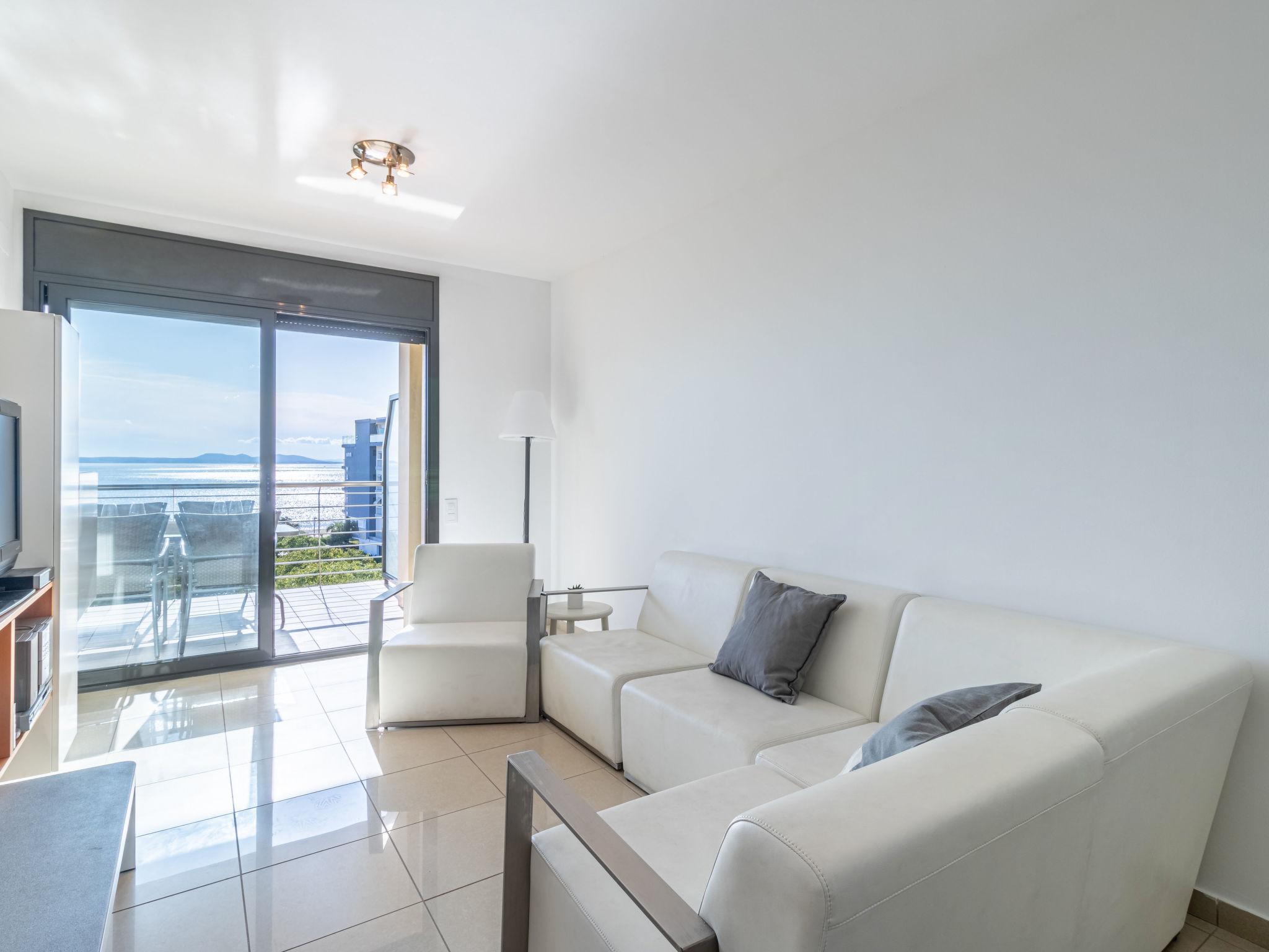 Foto 6 - Apartamento de 2 quartos em Roses com piscina e vistas do mar