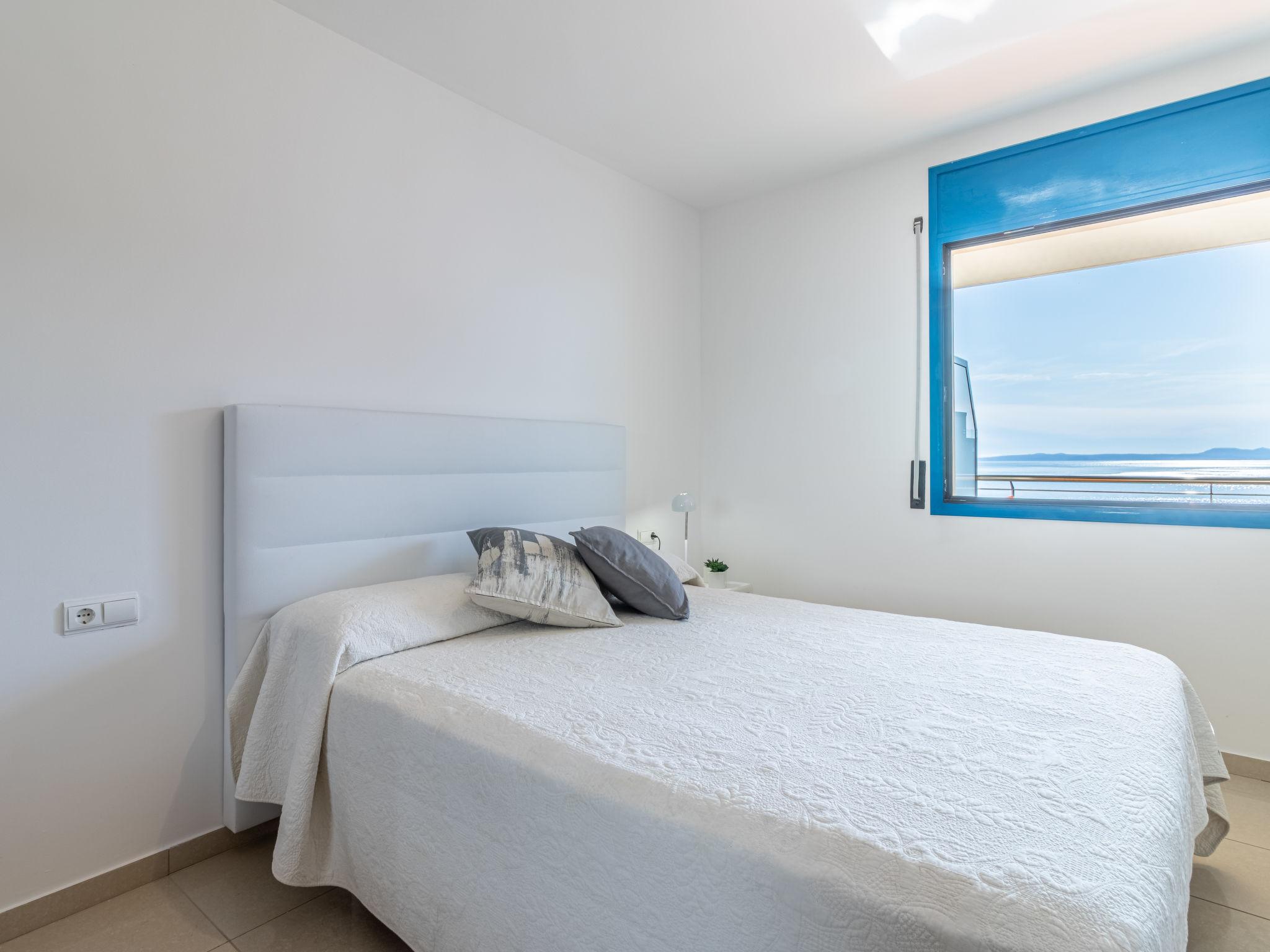 Foto 3 - Apartamento de 2 quartos em Roses com piscina e vistas do mar
