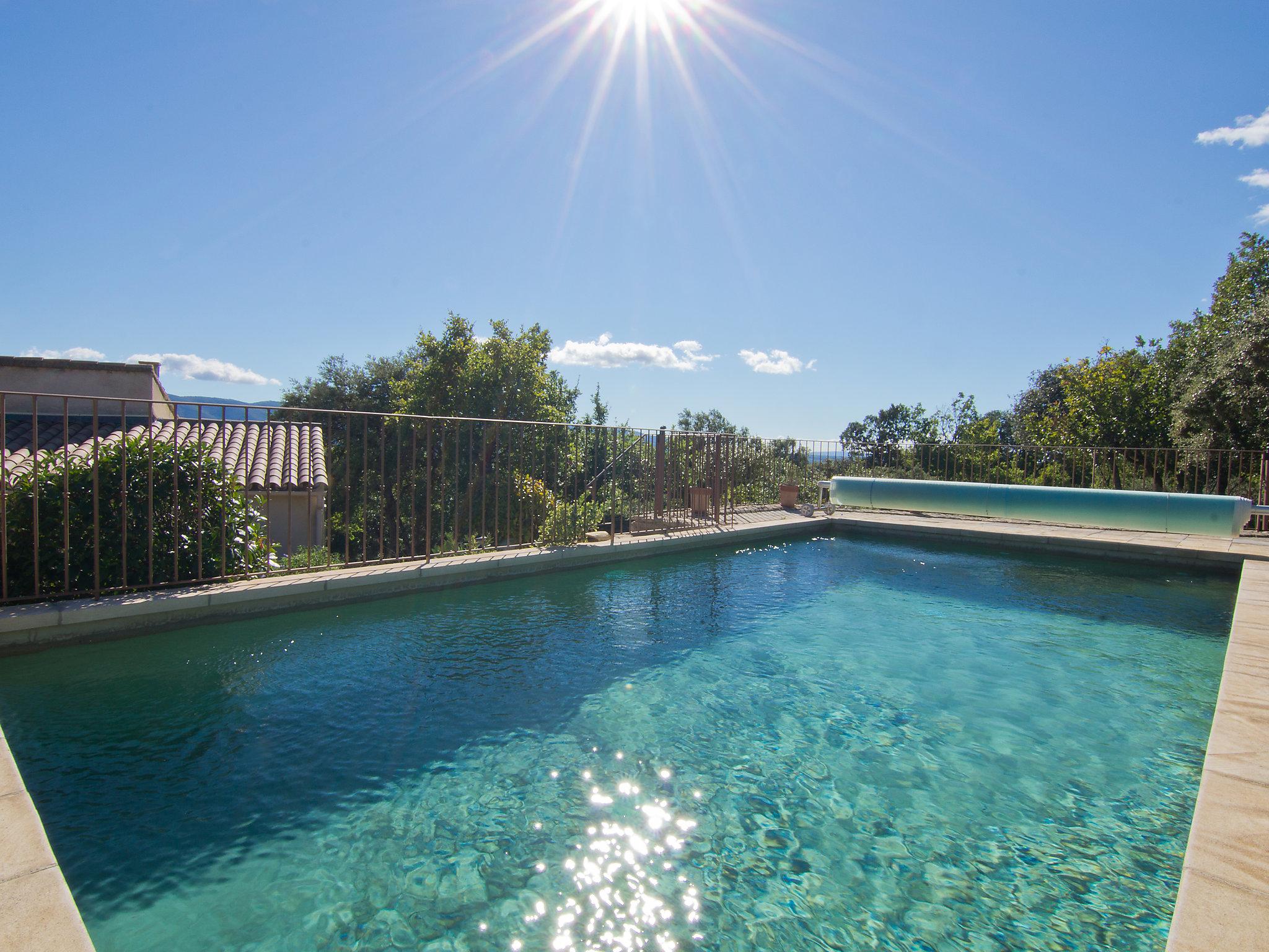 Foto 25 - Casa de 4 quartos em Viens com piscina privada e terraço