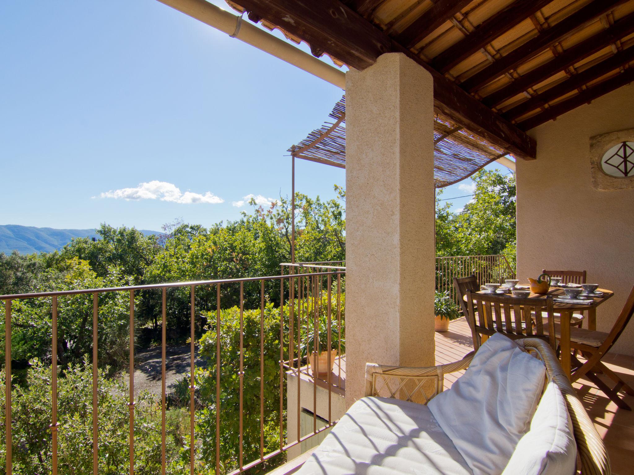 Photo 27 - Maison de 4 chambres à Viens avec piscine privée et terrasse