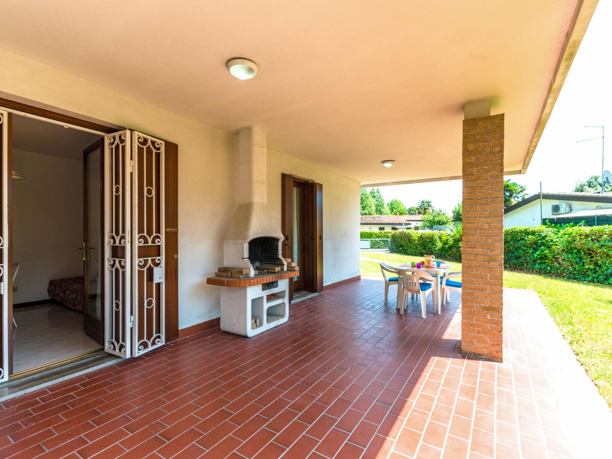 Photo 2 - Maison de 3 chambres à San Michele al Tagliamento avec terrasse et vues à la mer