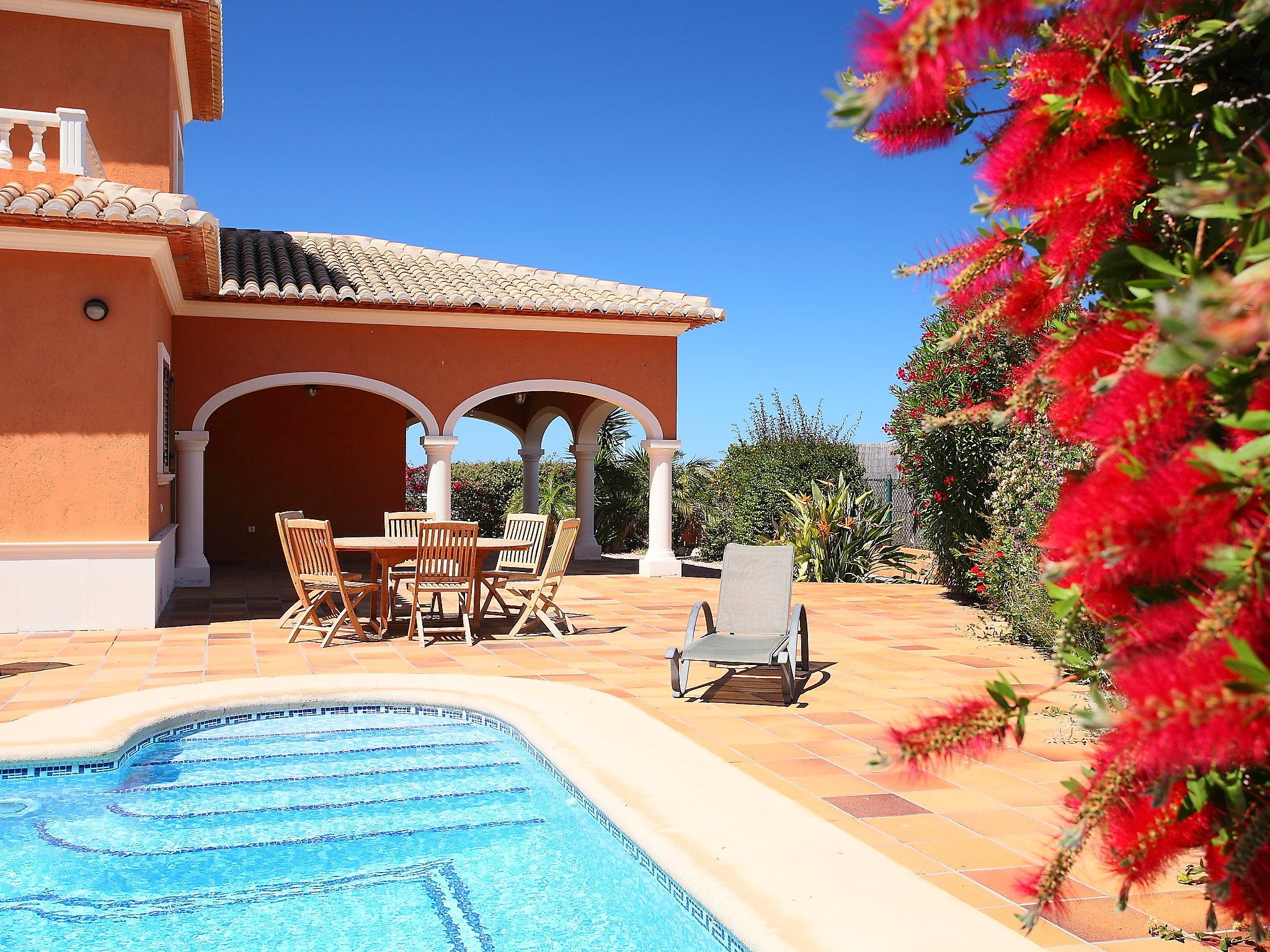 Photo 18 - Maison de 3 chambres à Beniarbeig avec piscine privée et vues à la mer