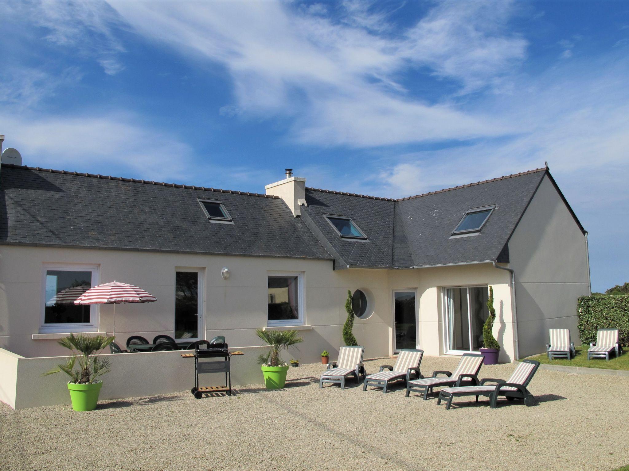 Photo 1 - Maison de 3 chambres à Cléder avec jardin et terrasse