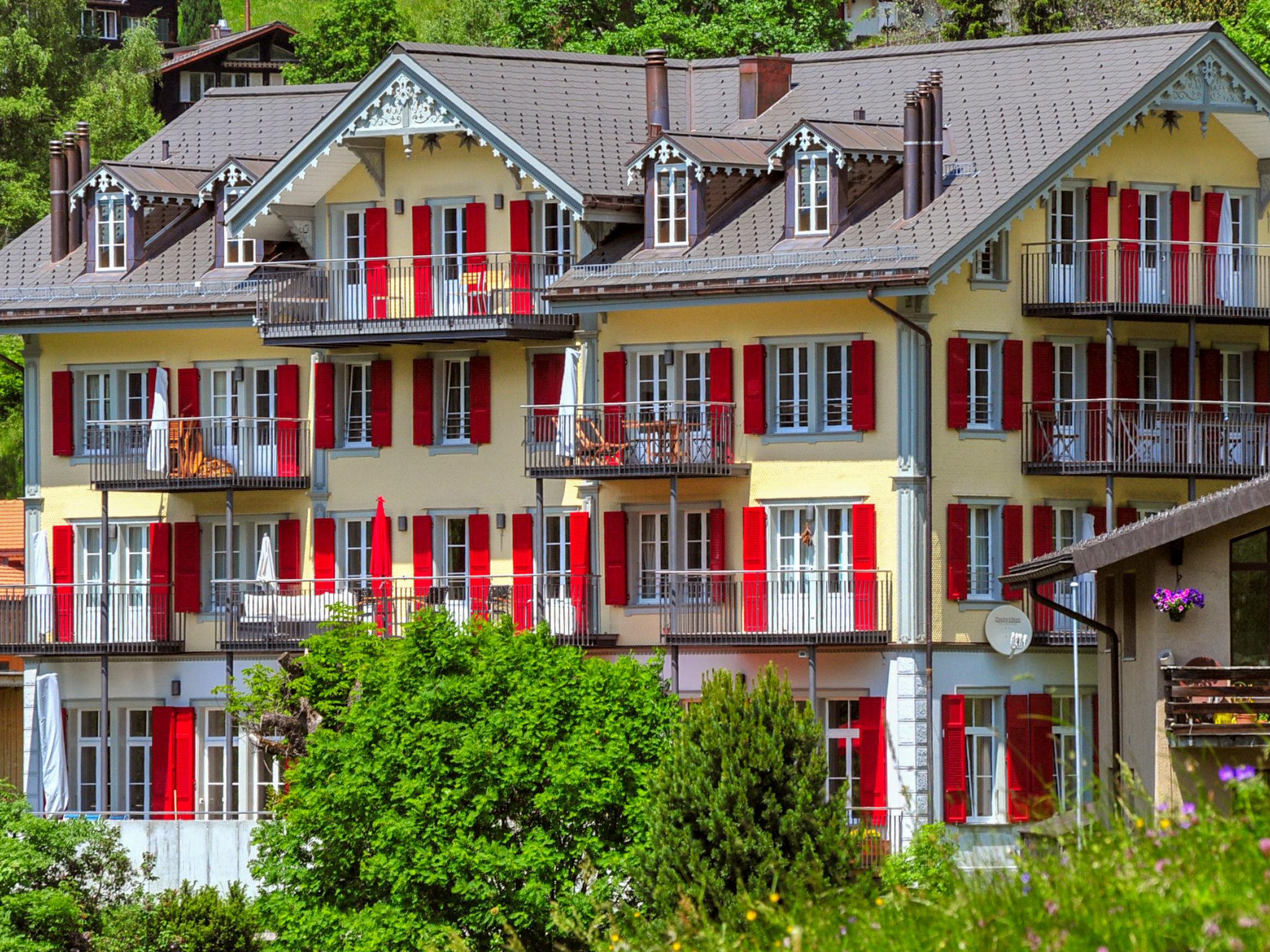 Photo 5 - Appartement de 2 chambres à Lauterbrunnen avec vues sur la montagne