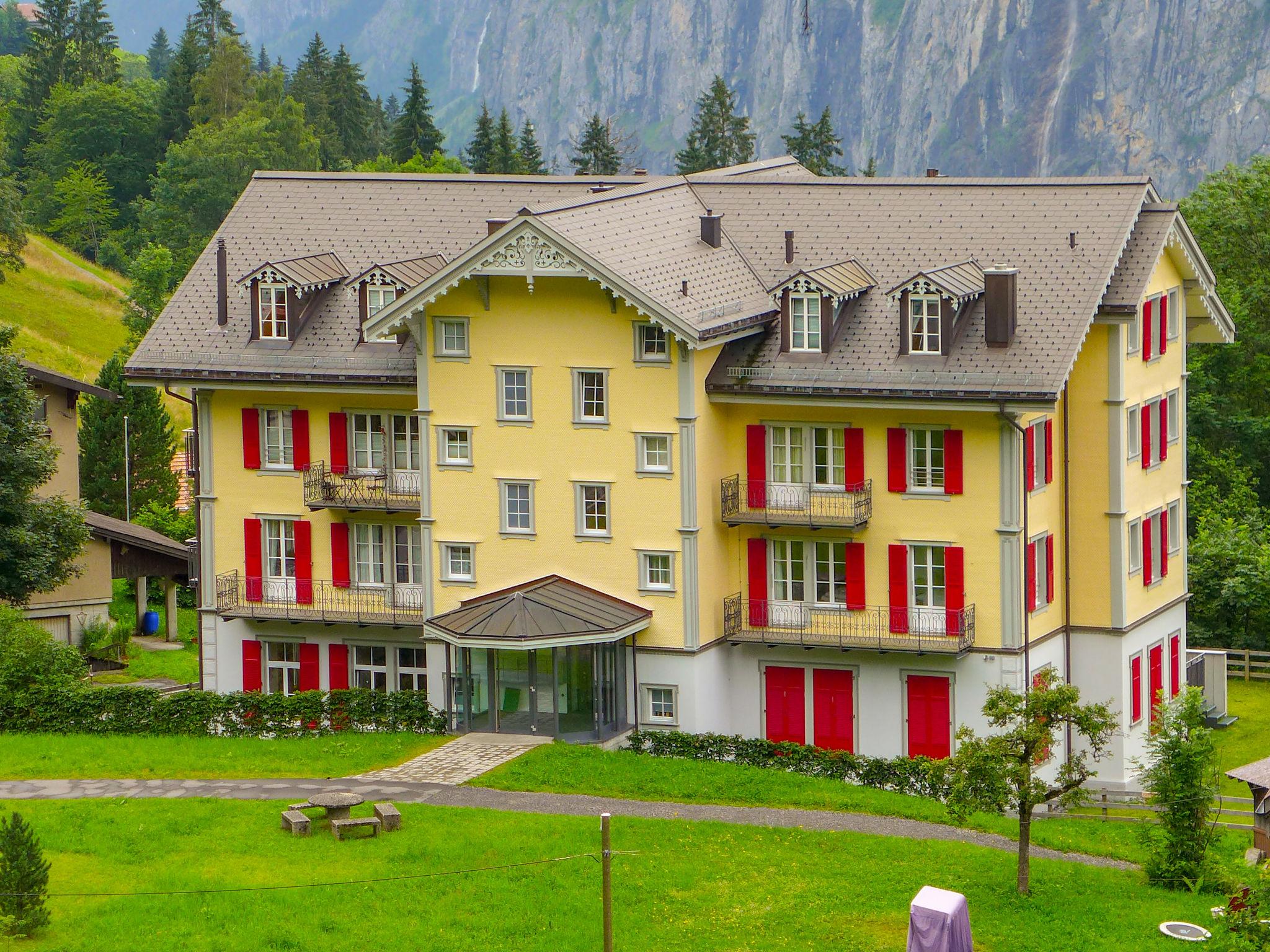 Foto 16 - Apartamento de 2 quartos em Lauterbrunnen com vista para a montanha