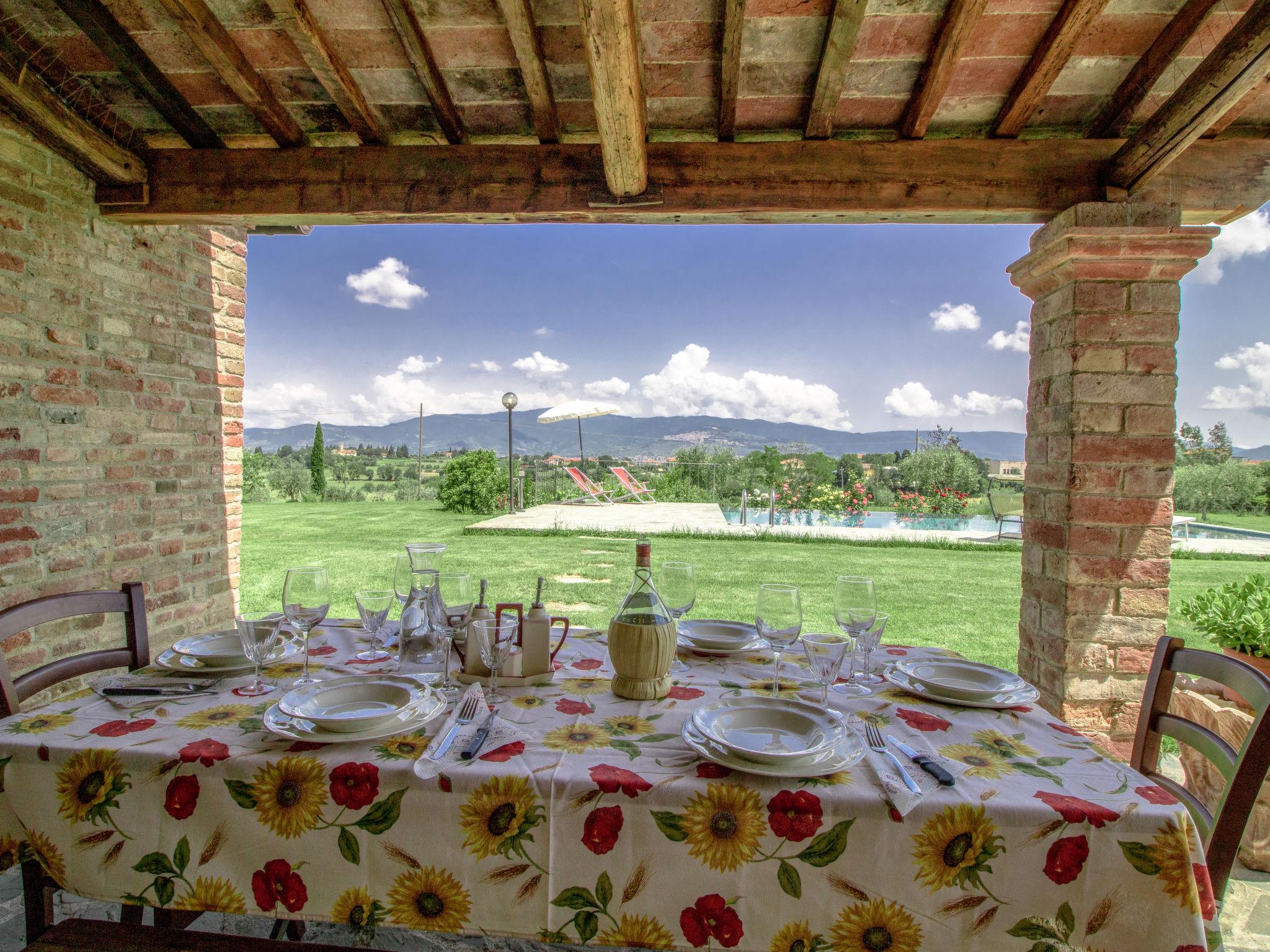 Foto 3 - Casa con 4 camere da letto a Cortona con piscina privata e sauna