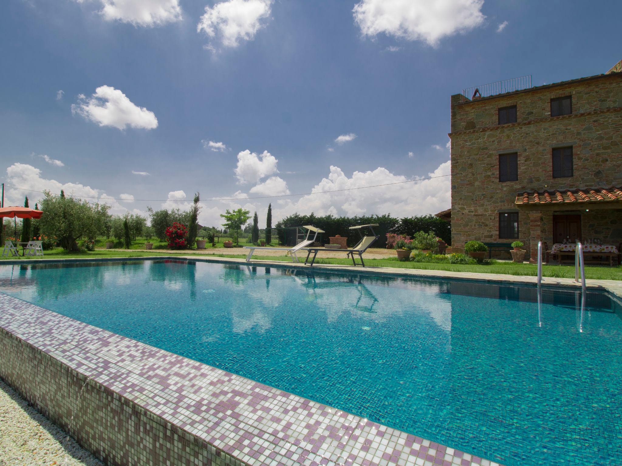 Foto 7 - Haus mit 4 Schlafzimmern in Cortona mit privater pool und sauna