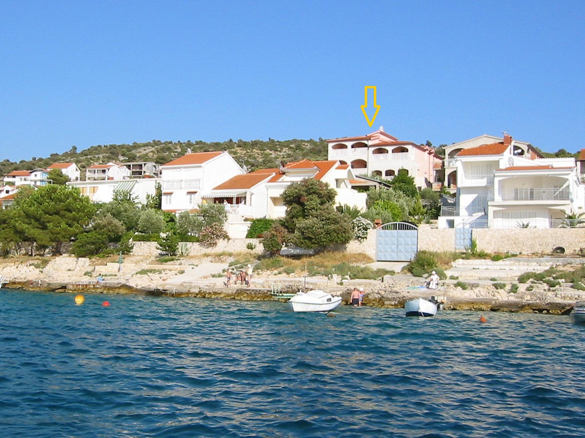 Foto 1 - Apartamento de 2 quartos em Rogoznica com terraço e vistas do mar