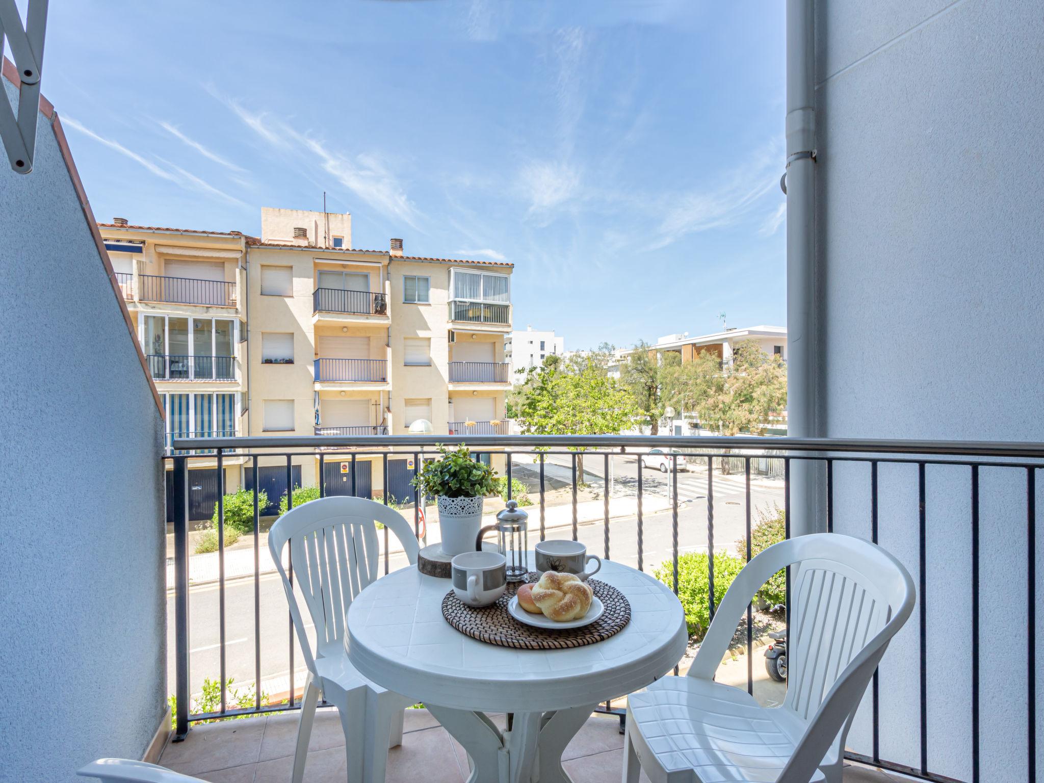 Photo 6 - Appartement de 2 chambres à Roses avec terrasse