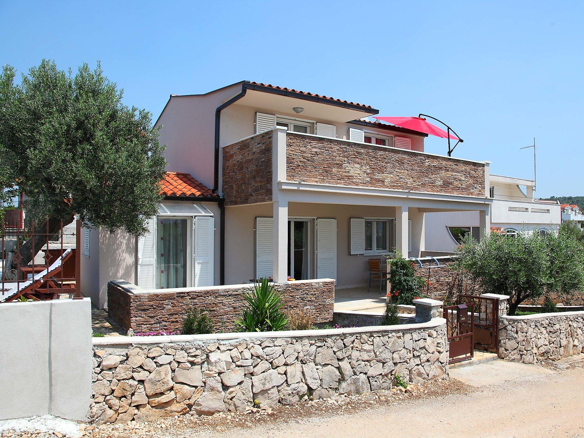 Photo 19 - Maison de 3 chambres à Rogoznica avec piscine privée et vues à la mer