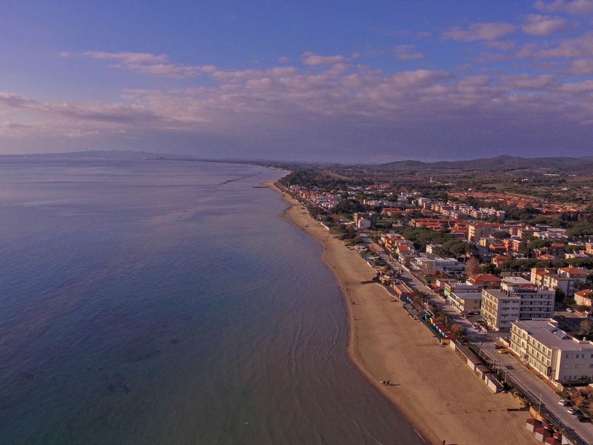 Foto 39 - Apartamento de 2 quartos em Follonica com piscina e vistas do mar