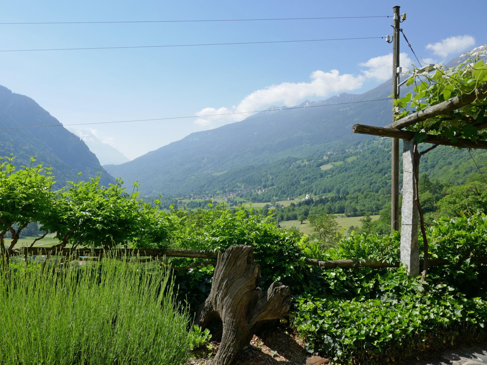 Foto 5 - Appartamento a Acquarossa con giardino e terrazza