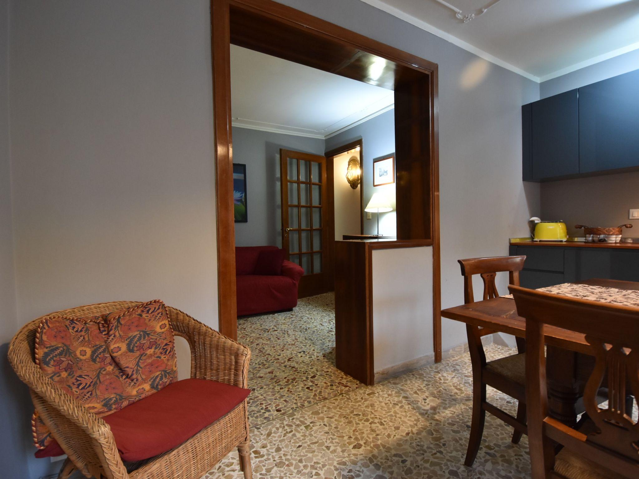 Foto 7 - Appartamento con 3 camere da letto a Venezia