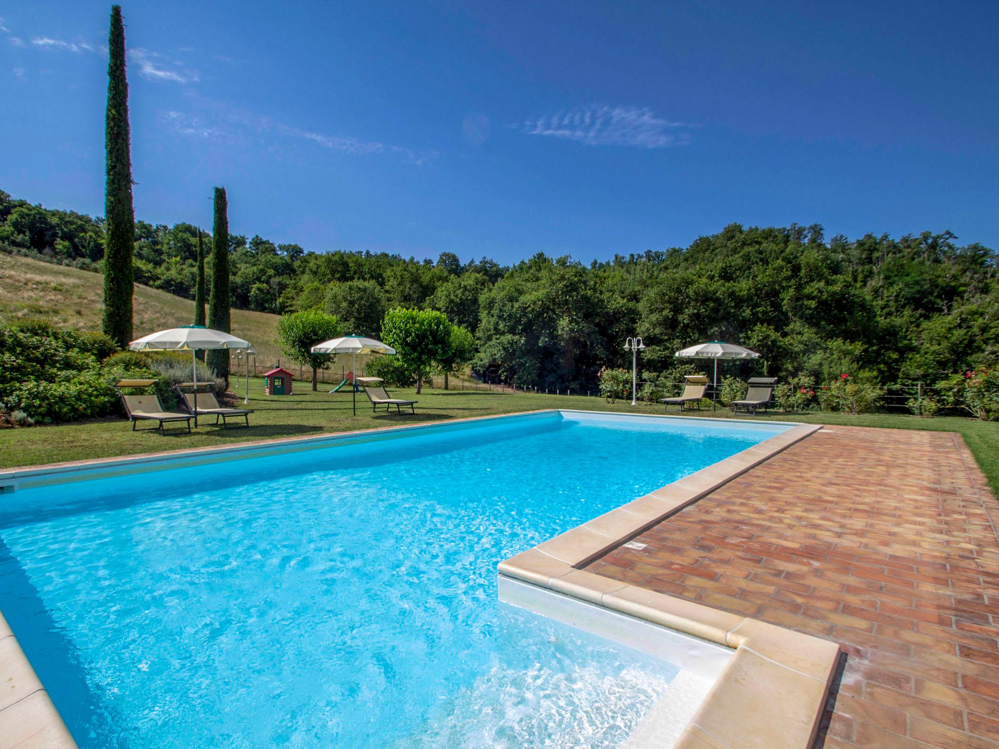 Foto 2 - Apartment mit 2 Schlafzimmern in San Giovanni Valdarno mit schwimmbad und terrasse
